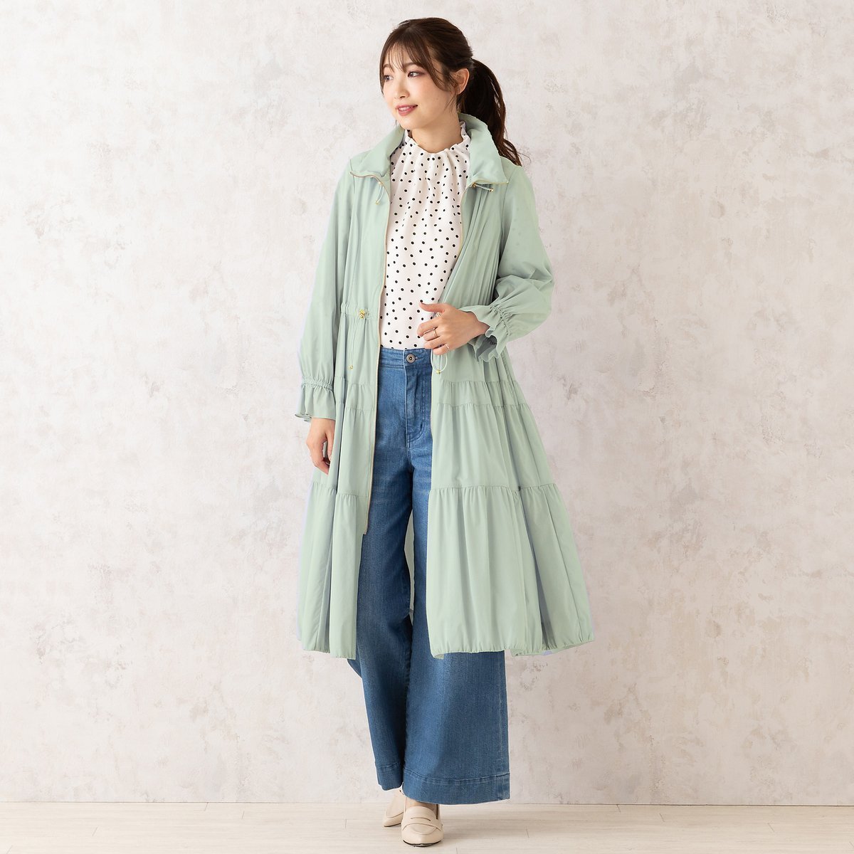 【ローズティアラ/Rose Tiara】の【撥水】ロングマウンテンパーカー インテリア・キッズ・メンズ・レディースファッション・服の通販 founy(ファニー) 　ファッション　Fashion　レディースファッション　Fashion for Women　トップス・カットソー　Cut & Sew Tops　レディースパーカー・カジュアルフーディー　Casual Hoodies & Sweatshirts　ティアード　Tiered, Tiered Style　デニム　Denim, Jeans Material　ドット　Polka Dot, Dot Pattern　パーカー　Hoodie, Parka　フェミニン　Feminine, Girly　ロング　Long, Long-Length　切替　Switching, Contrast Panel　旅行　Travel　春　Spring　軽量　Lightweight, Ultra Light　グリーン|ID: prp329100004673566 ipo3291000000033778041