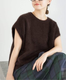 【イエナ/IENA】のFLUFFYベスト 人気、トレンドファッション・服の通販 founy(ファニー) ファッション Fashion レディースファッション Fashion for Women アウター Coat / Outerwear Collection トップス・カットソー Cut & Sew Tops ベスト&ジレ / 重ね着スタイル Vests & Gilets 2025年 2025 2025-2026秋冬・A/W Autumn/Winter 2025–26 AW25–26 フォックス Fox, Fox Fur ベスト Vest, Waistcoat 定番 Standard, Basic Item |ID:prp329100004673636
