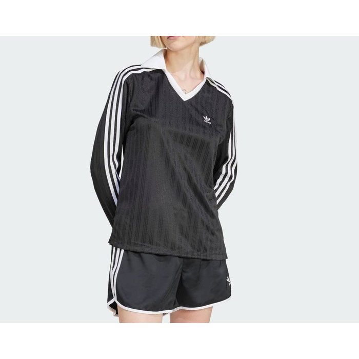 【アディダス/adidas】の【公式】アディダス adidas アディカラー フットボール ジャカード Vネック 長袖ポロシャツ インテリア・キッズ・メンズ・レディースファッション・服の通販 founy(ファニー) https://founy.com/ ファッション Fashion レディースファッション Fashion for Women トップス・カットソー Cut & Sew Tops シャツ・ブラウス・オフィスカジュアル Elegant Blouses & Button-Ups ポロシャツ・きれいめカジュアル Smart-Casual Polo Tops Vネックトップス V-Neck Tops / V-Cut Neckline Shirts サッカー Seersucker, Summer Fabric ジャカード／ジャガード Jacquard, Woven Pattern ジーンズ Jeans, Denim Pants ビンテージ Vintage, Retro Style フィット Fit, Slim Fit ポロシャツ Polo Shirt, Collared Tee レギュラー Regular, Standard Fit 旅行 Travel 長袖 Long Sleeve, Full Sleeve |ID: prp329100004673884 ipo3291000000033779261