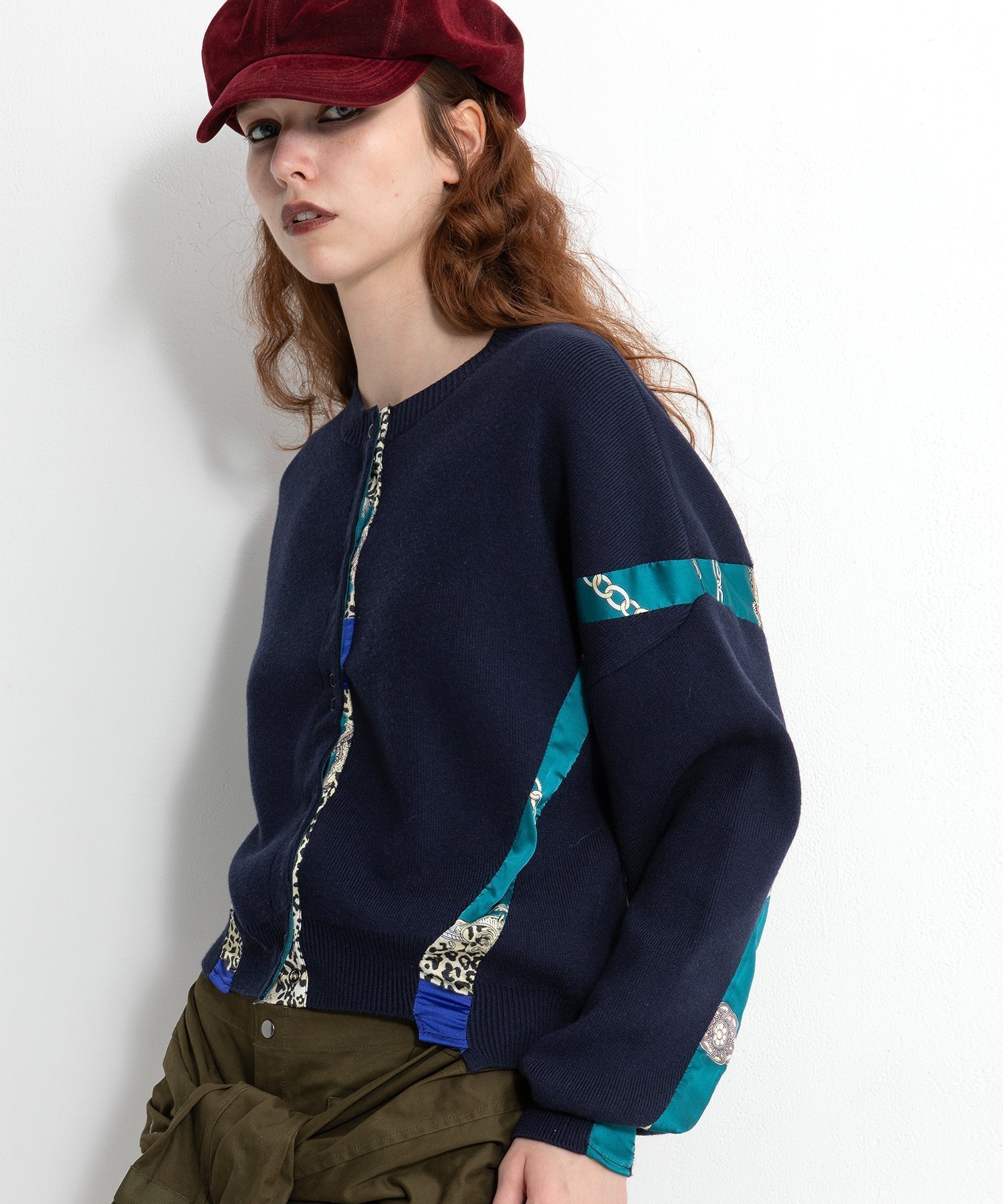 【アウラアイラ/AULA AILA】のSCARF PRINT 2WAY KNIT インテリア・キッズ・メンズ・レディースファッション・服の通販 founy(ファニー) 　ファッション　Fashion　レディースファッション　Fashion for Women　トップス・カットソー　Cut & Sew Tops　ニット　Knit Tops & Sweaters　冬　Winter / This Winter　おすすめ　Recommended / Our Picks　アシンメトリー　Asymmetrical Style　カーディガン　Cardigan, Knitwear　ショート　Short, Short Length　スカーフ　Scarf, Neckwear　チェーン　Chain, Chain Strap　ドット　Polka Dot, Dot Pattern　プリント　Print, Printed Pattern　ボトム　Bottoms, Lower Wear　ヴィンテージ　Vintage Style　A/W・秋冬　Autumn/Winter　NAVY|ID: prp329100004674089 ipo3291000000035121841