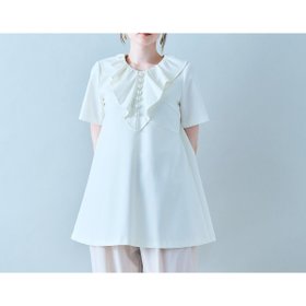 【ローズティアラ/Rose Tiara】の胸元ラッフルフリルブラウス 人気、トレンドファッション・服の通販 founy(ファニー) ファッション Fashion レディースファッション Fashion for Women トップス・カットソー Cut & Sew Tops シャツ・ブラウス・オフィスカジュアル Elegant Blouses & Button-Ups カーゴパンツ Cargo Pants, Utility Pants シェイプ Shape, Slim Fit スタンダード Standard, Basic スマート Smart, Elegant チュニック Tunic, Long Top フェミニン Feminine, Girly フリル Frill, Ruffle フレア Flare, Flared プリント Print, Printed Pattern ポケット Pocket, Pocket Detail |ID:prp329100004674328