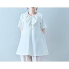 【ローズティアラ/Rose Tiara】の胸元ラッフルフリルブラウス 人気、トレンドファッション・服の通販 founy(ファニー) ファッション Fashion レディースファッション Fashion for Women トップス・カットソー Cut & Sew Tops シャツ・ブラウス・オフィスカジュアル Elegant Blouses & Button-Ups カーゴパンツ Cargo Pants, Utility Pants シェイプ Shape, Slim Fit スタンダード Standard, Basic スマート Smart, Elegant チュニック Tunic, Long Top フェミニン Feminine, Girly フリル Frill, Ruffle フレア Flare, Flared プリント Print, Printed Pattern ポケット Pocket, Pocket Detail thumbnail オフ|ID: prp329100004674328 ipo3291000000033781039