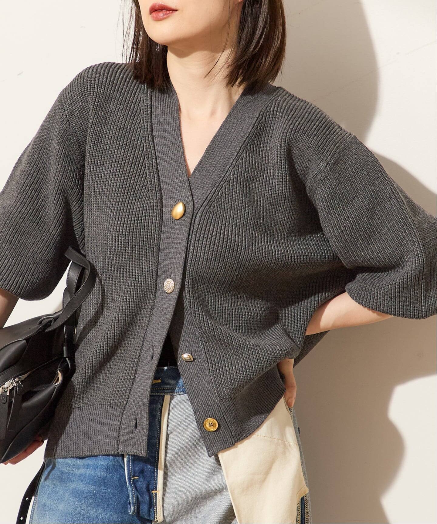 【ジャーナルスタンダード レサージュ/journal standard L'essage】のGOLDボタン カーディガン 人気、トレンドファッション・服の通販 founy(ファニー) 　ファッション　Fashion　レディースファッション　Fashion for Women　トップス・カットソー　Cut & Sew Tops　カーディガン・羽織り　Layered Style Cardigans　2025年　2025　2025-2026秋冬・A/W　Autumn/Winter 2025–26 AW25–26　アンティーク　Antique-Inspired　カーディガン　Cardigan, Knitwear　スリーブ　Sleeve, Long Sleeve / Short Sleeve　 other-1|ID: prp329100004674358 ipo3291000000033781157