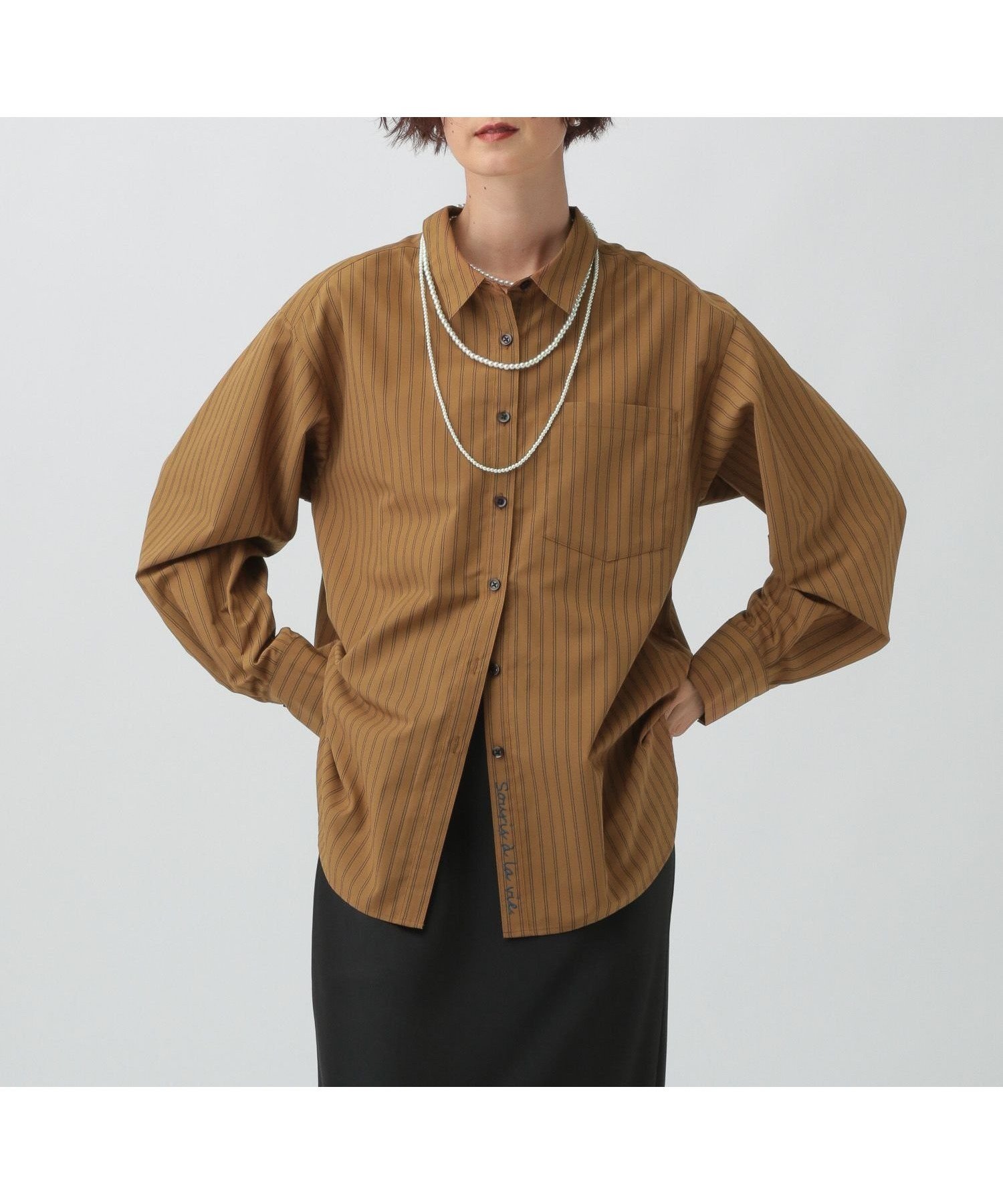 【レプシィム ローリーズファーム/LEPSIM LOWRYS FARM】のワンポイントベーシックシャツ 人気、トレンドファッション・服の通販 founy(ファニー) 　ファッション　Fashion　レディースファッション　Fashion for Women　トップス・カットソー　Cut & Sew Tops　シャツ・ブラウス・オフィスカジュアル　Elegant Blouses & Button-Ups　おすすめ　Recommended / Our Picks　ストライプ　Stripe, Striped Pattern　ベーシック　Basic, Essential　無地　Plain, Solid Color　 other-1|ID: prp329100004674367 ipo3291000000033781186