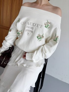 【スナイデル/SNIDEL】 【Chacott】刺繍スウェットプルオーバー人気、トレンドファッション・服の通販 founy(ファニー) ファッション Fashion レディースファッション Fashion for Women トップス・カットソー Cut & Sew Tops レディースパーカー・カジュアルフーディー Casual Hoodies & Sweatshirts カジュアルプルオーバー・ニットトップス Pullovers & Knit Tops / Casual Pullovers スウェット・クルーネックトップス Sweatshirts & Crewnecks / Relaxed Fit Sweat Tops ウェーブ Wavy Pattern 今季 This Season, Current Season シルバー Silver, Metallic Silver ストレート Straight, Straight Cut スパンコール Sequins, Sequin Embellishment タイトスカート Pencil Skirt, Tight Skirt トレンド Trend, Trending Now バレエ Ballet, Ballet Style フラワー Flower, Floral おすすめ Recommended / Our Picks |ID:prp329100004674393