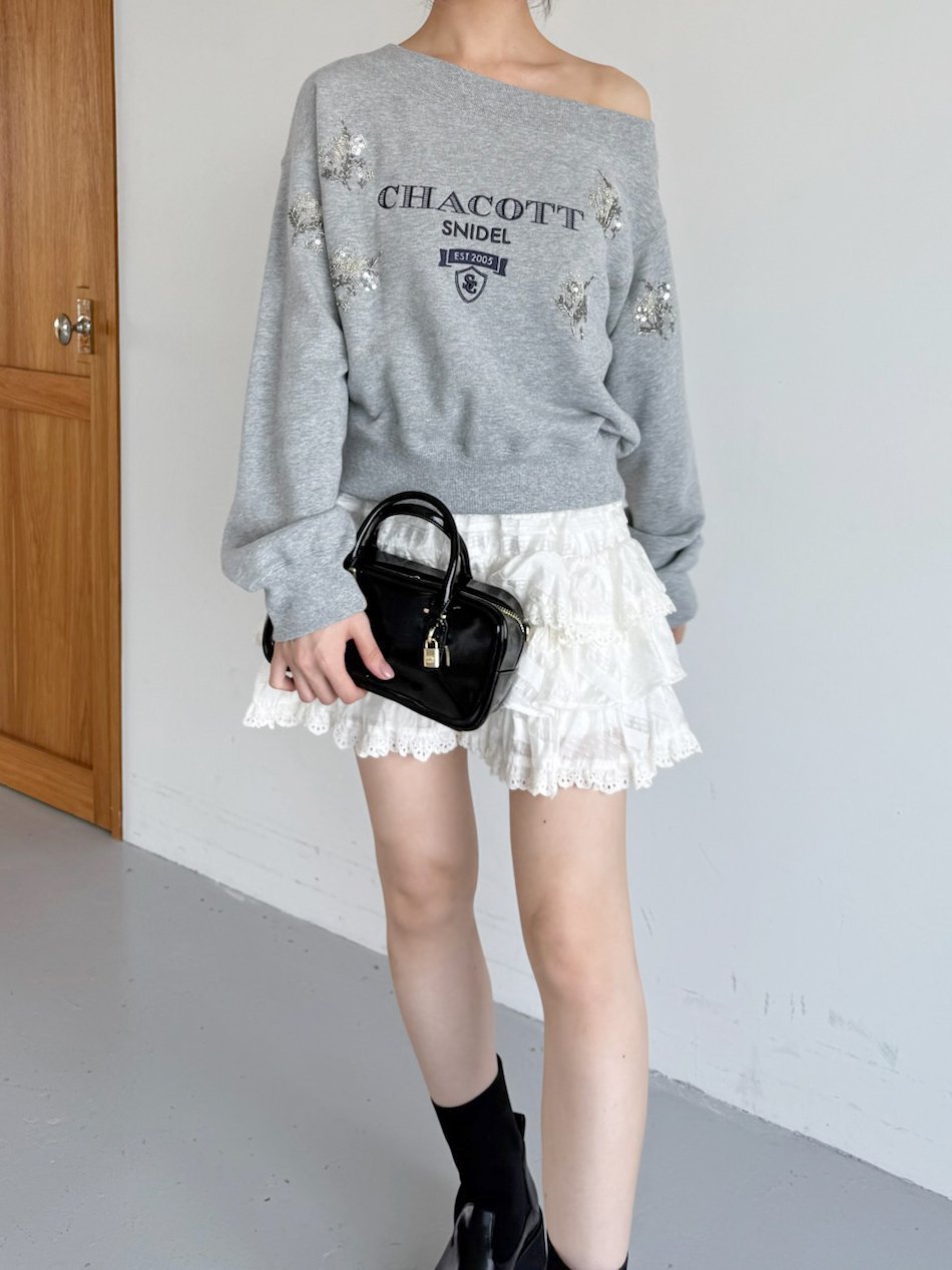 【スナイデル/SNIDEL】の【Chacott】刺繍スウェットプルオーバー インテリア・キッズ・メンズ・レディースファッション・服の通販 founy(ファニー) 　ファッション　Fashion　レディースファッション　Fashion for Women　トップス・カットソー　Cut & Sew Tops　レディースパーカー・カジュアルフーディー　Casual Hoodies & Sweatshirts　カジュアルプルオーバー・ニットトップス　Pullovers & Knit Tops / Casual Pullovers　スウェット・クルーネックトップス　Sweatshirts & Crewnecks / Relaxed Fit Sweat Tops　ウェーブ　Wavy Pattern　今季　This Season, Current Season　シルバー　Silver, Metallic Silver　ストレート　Straight, Straight Cut　スパンコール　Sequins, Sequin Embellishment　タイトスカート　Pencil Skirt, Tight Skirt　トレンド　Trend, Trending Now　バレエ　Ballet, Ballet Style　フラワー　Flower, Floral　おすすめ　Recommended / Our Picks　GRY[006]|ID: prp329100004674393 ipo3291000000033781289