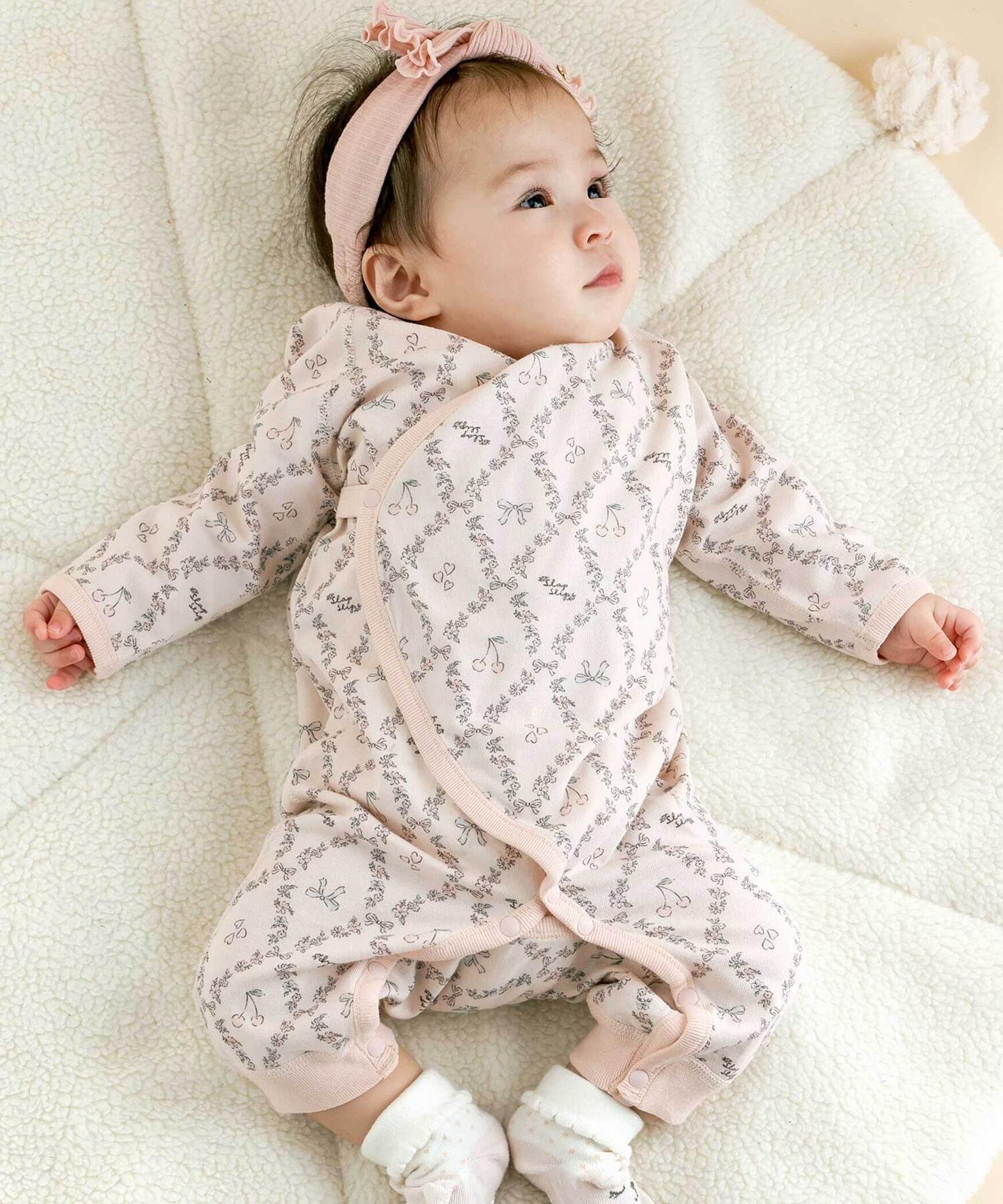 【ベベ オンライン ストア/BEBE ONLINE STORE / KIDS】のコットンアニマルイヌ恐竜お花マルチプリント総柄肌着ベビー(60~70cm) インテリア・キッズ・メンズ・レディースファッション・服の通販 founy(ファニー) 　ファッション　Fashion　キッズファッション　Fashion for Kids　インナー　Innerwear　秋　Autumn　チェリー　Cherry, Cherry Pattern　なめらか　Smooth, Silky Texture　長袖　Long Sleeve, Full Sleeve　パイピング　Piping, Trim Design　フレンチ　French, French Style　プリント　Print, Printed Pattern　ベビー　Baby, Babywear　モザイク　Mosaic, Geometric Pattern　リボン　Ribbon, Bow　A/W・秋冬　Autumn/Winter　おすすめ　Recommended / Our Picks　エレガント 上品　Elegant　ギフト プレゼント　Gift / Present　2025年　2025　2025-2026秋冬・A/W　Autumn/Winter 2025–26 AW25–26　ピンク系|ID: prp329100004677354 ipo3291000000034076421