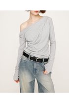 【スライ/SLY】のOFF SHOULDER CUT トップス 人気、トレンドファッション・服の通販 founy(ファニー) ファッション Fashion レディースファッション Fashion for Women トップス・カットソー Cut & Sew Tops おすすめ Recommended / Our Picks とろみ Fluid, Flowy Fabric ガーリー Girly, Feminine Style コンパクト Compact, Small Size ショルダー Shoulder, Shoulder Strap ツイスト Tweed, Tweed Fabric デコルテ Décolleté, Neckline デニム Denim, Jeans Material バランス Balance, Style Balance フロント Front, Front Design ミニスカート Mini Skirt, Short Skirt thumbnail T.GRY|ID: prp329100004677388 ipo3291000000033793433