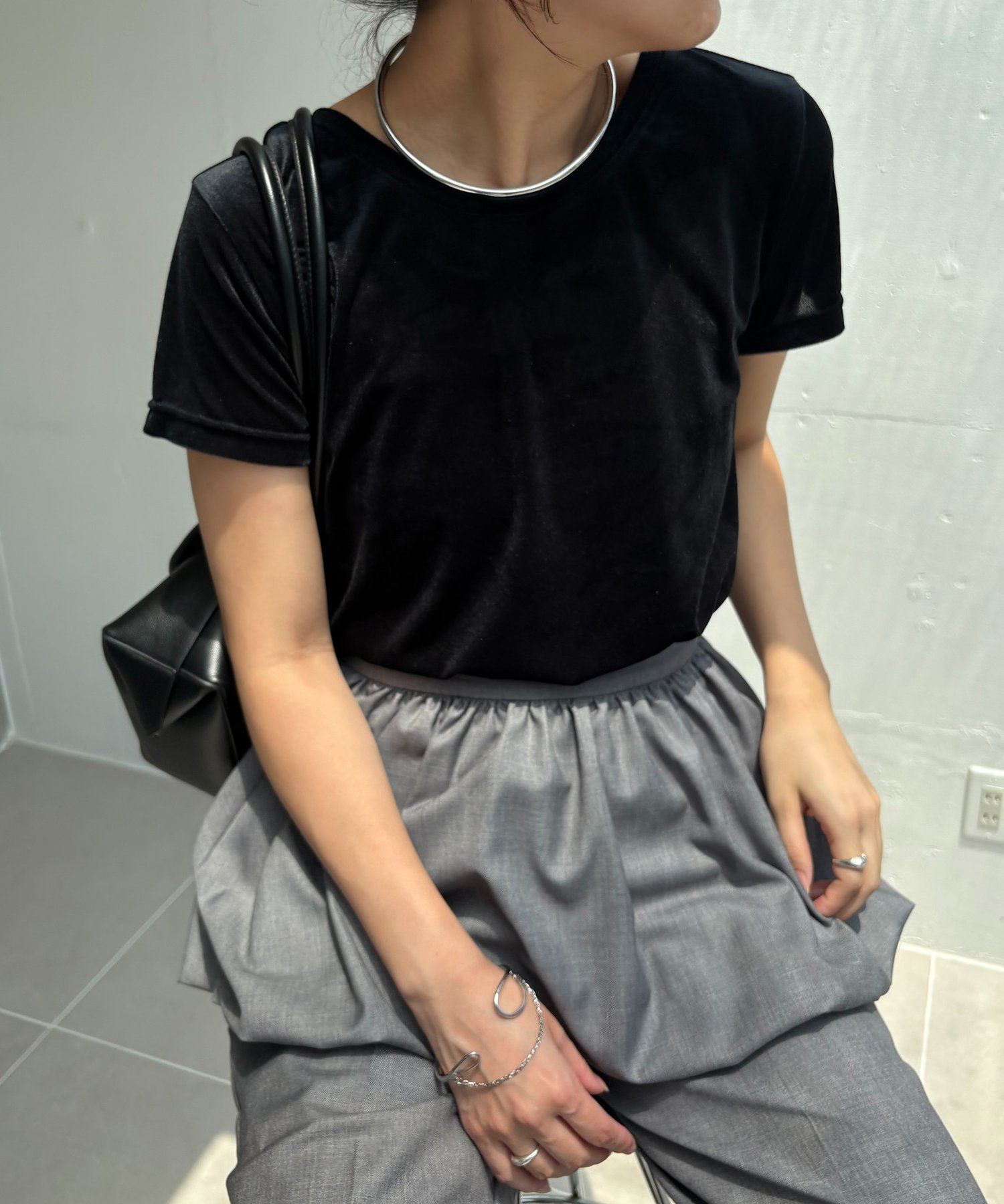 【カプリシューレマージュ/CAPRICIEUX LEMAGE】の【前後2WAY】シアーベロアTシャツ インテリア・キッズ・メンズ・レディースファッション・服の通販 founy(ファニー) 　ファッション　Fashion　レディースファッション　Fashion for Women　トップス・カットソー　Cut & Sew Tops　シャツ・ブラウス・オフィスカジュアル　Elegant Blouses & Button-Ups　ロングTシャツ・Tシャツ　Longline T-Shirts & Tees　ベロアトップス　Velour Tops / Velvet-Look Items　コンパクト　Compact, Small Size　シアー　Sheer, See-Through　バルーン　Balloon, Balloon Silhouette　ベロア　Velour, Soft Velvet　マキシ　Maxi, Full Length　ワイド　Wide, Wide Fit　ブラック|ID: prp329100004677535 ipo3291000000033794137