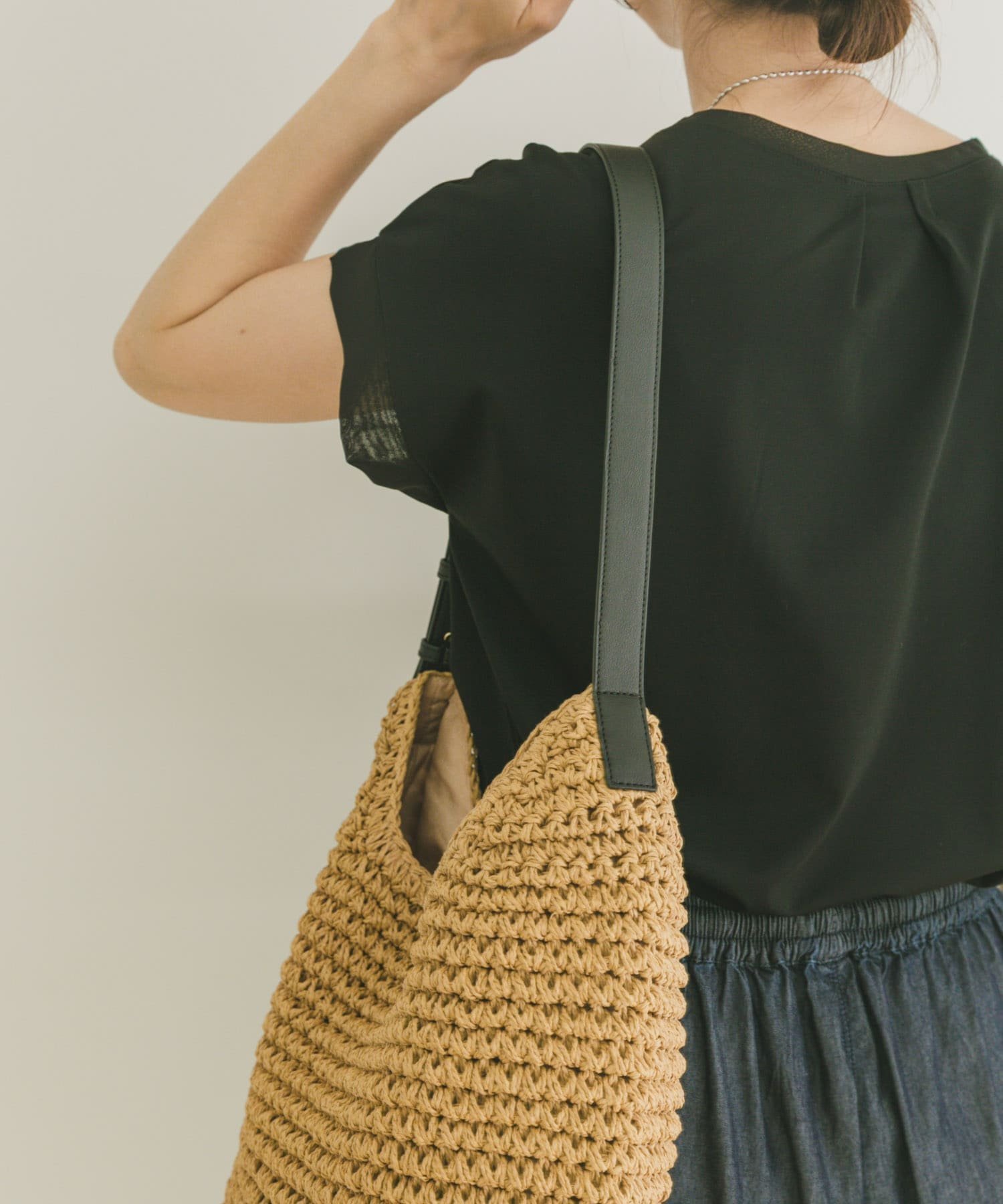 【アイテムズアーバンリサーチ/ITEMS URBAN RESEARCH】のバックタックフレンチプルオーバー インテリア・キッズ・メンズ・レディースファッション・服の通販 founy(ファニー) 　ファッション　Fashion　レディースファッション　Fashion for Women　トップス・カットソー　Cut & Sew Tops　カジュアルプルオーバー・ニットトップス　Pullovers & Knit Tops / Casual Pullovers　バッグ　Bags　2025年　2025　2025春夏・S/S　Spring/Summer 2025 SS25　シルケット　Silket, Silky Cotton　シンプル　Simple, Minimal　ミックス　Mix, Mixed Style　エレガント 上品　Elegant　夏　Summer　S/S・春夏　SS, Spring/Summer, Warm Season　BLK|ID: prp329100004677549 ipo3291000000033794212