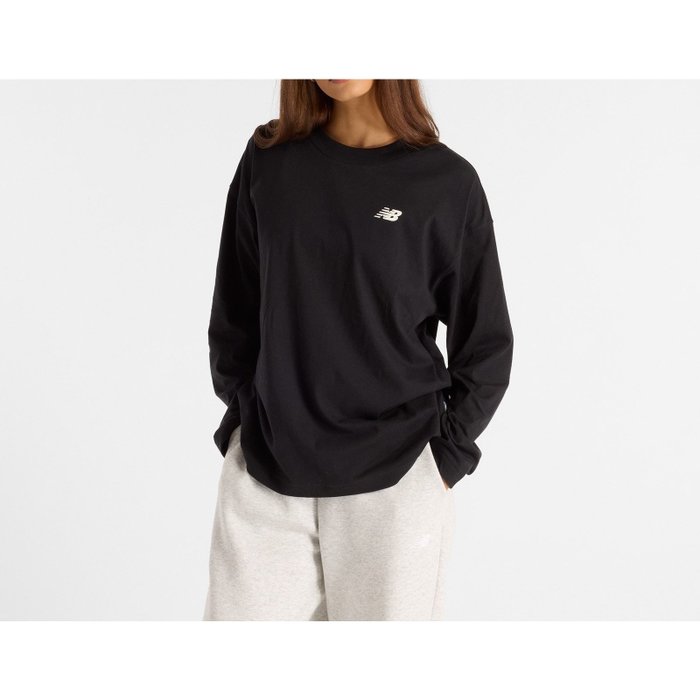 【ニューバランス/new balance】のグラフィックロングスリーブTシャツ インテリア・キッズ・メンズ・レディースファッション・服の通販 founy(ファニー) https://founy.com/ ファッション Fashion レディースファッション Fashion for Women トップス・カットソー Cut & Sew Tops シャツ・ブラウス・オフィスカジュアル Elegant Blouses & Button-Ups ロングTシャツ・Tシャツ Longline T-Shirts & Tees グラフィック Graphic, Graphic Design ショルダー Shoulder, Shoulder Strap スリーブ Sleeve, Long Sleeve / Short Sleeve ドロップ Drop Shoulder, Dropped Style プリント Print, Printed Pattern ベーシック Basic, Essential ロング Long, Long-Length |ID: prp329100004677627 ipo3291000000033794579