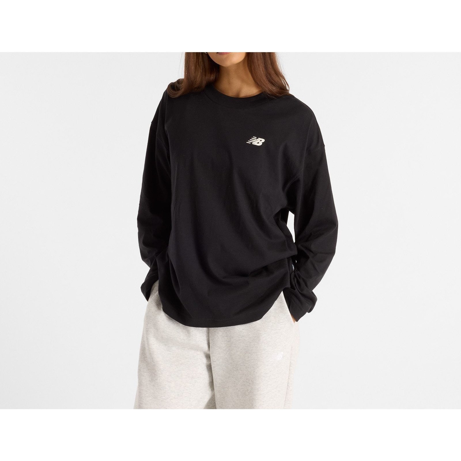 【ニューバランス/new balance】のグラフィックロングスリーブTシャツ 人気、トレンドファッション・服の通販 founy(ファニー) 　ファッション　Fashion　レディースファッション　Fashion for Women　トップス・カットソー　Cut & Sew Tops　シャツ・ブラウス・オフィスカジュアル　Elegant Blouses & Button-Ups　ロングTシャツ・Tシャツ　Longline T-Shirts & Tees　グラフィック　Graphic, Graphic Design　ショルダー　Shoulder, Shoulder Strap　スリーブ　Sleeve, Long Sleeve / Short Sleeve　ドロップ　Drop Shoulder, Dropped Style　プリント　Print, Printed Pattern　ベーシック　Basic, Essential　ロング　Long, Long-Length　 other-1|ID: prp329100004677627 ipo3291000000033794579
