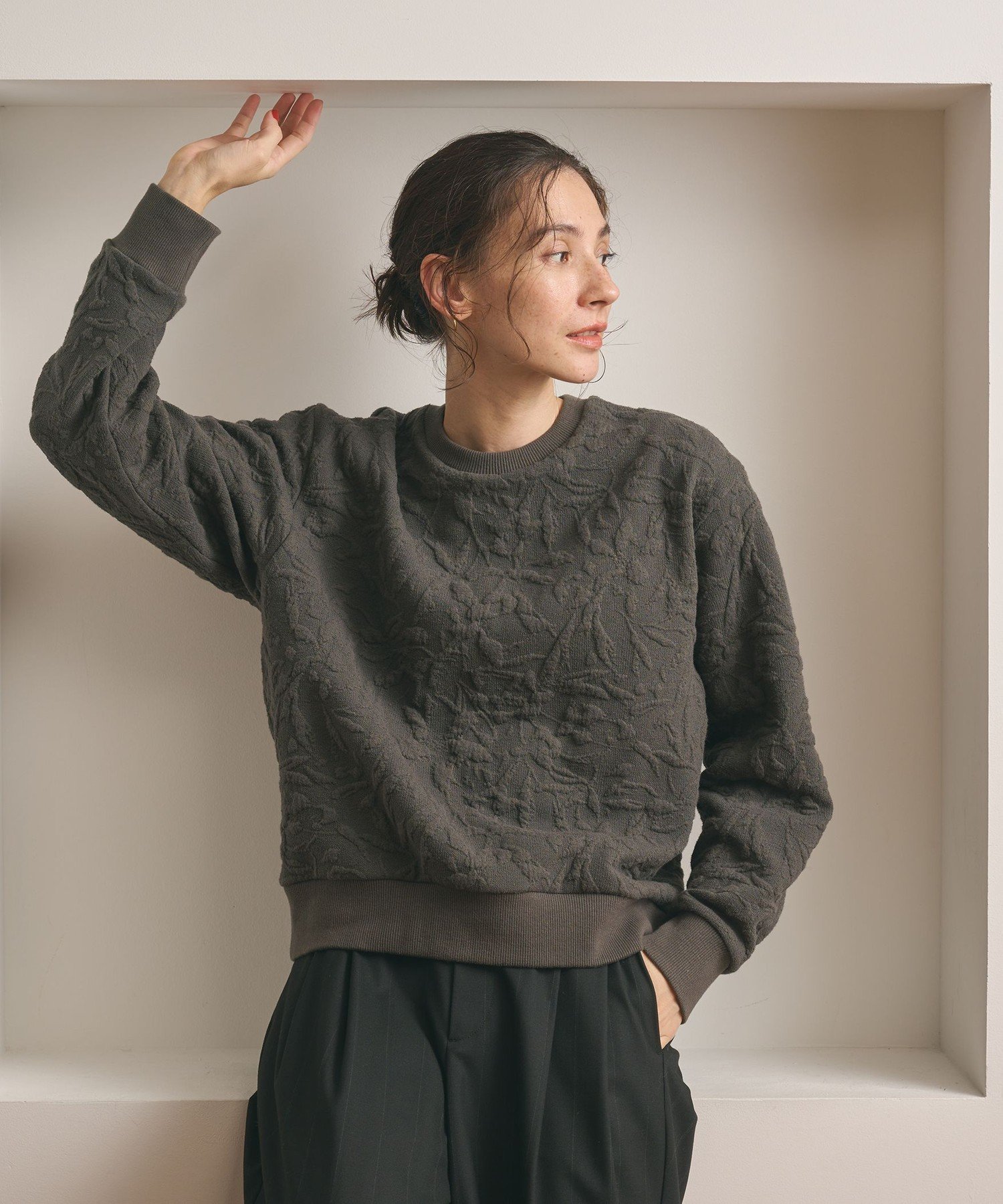 【ビューティ&ユース ユナイテッドアローズ/BEAUTY&YOUTH / UNITED ARROWS】のボタニカルジャガード プルオーバー 人気、トレンドファッション・服の通販 founy(ファニー) ファッション Fashion レディースファッション Fashion for Women トップス・カットソー Cut & Sew Tops カジュアルプルオーバー・ニットトップス Pullovers & Knit Tops / Casual Pullovers シンプル Simple, Minimal スラックス Slacks, Dress Pants とろみ Fluid, Flowy Fabric トレンド Trend, Trending Now 人気 Popular, Best Seller フェミニン Feminine, Girly ボタニカル Botanical, Floral Pattern マニッシュ Mannish, Boyish モチーフ Motif, Design Theme ループ Loop, Loop Knit おすすめ Recommended / Our Picks other-1|ID: prp329100004677775 ipo3291000000034813137