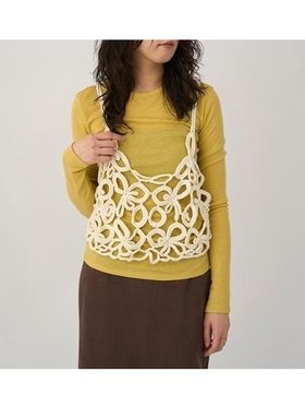 【エミ/emmi】のかぎ針ハンドニットビスチェ 人気、トレンドファッション・服の通販 founy(ファニー) ファッション Fashion レディースファッション Fashion for Women トップス・カットソー Cut & Sew Tops ニット Knit Tops & Sweaters ビスチェ Bustiers & Corset Tops / Layered Bustier Style おすすめ Recommended / Our Picks かぎ針 Crochet インナー Innerwear コンパクト Compact, Small Size シンプル Simple, Minimal チェーン Chain, Chain Strap バランス Balance, Style Balance フラワー Flower, Floral モチーフ Motif, Design Theme ロング Long, Long-Length 手編み Hand-Knitted, Handmade Knit |ID:prp329100004677890