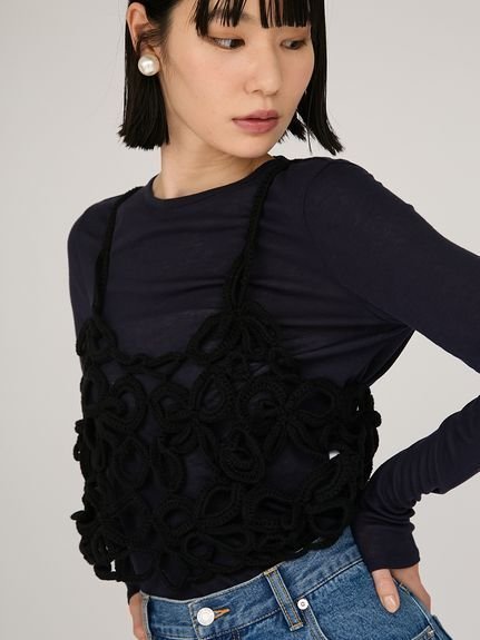 【エミ/emmi】のかぎ針ハンドニットビスチェ インテリア・キッズ・メンズ・レディースファッション・服の通販 founy(ファニー) 　ファッション　Fashion　レディースファッション　Fashion for Women　トップス・カットソー　Cut & Sew Tops　ニット　Knit Tops & Sweaters　ビスチェ　Bustiers & Corset Tops / Layered Bustier Style　おすすめ　Recommended / Our Picks　かぎ針　Crochet　インナー　Innerwear　コンパクト　Compact, Small Size　シンプル　Simple, Minimal　チェーン　Chain, Chain Strap　バランス　Balance, Style Balance　フラワー　Flower, Floral　モチーフ　Motif, Design Theme　ロング　Long, Long-Length　手編み　Hand-Knitted, Handmade Knit　BLK[009]|ID: prp329100004677890 ipo3291000000033795882