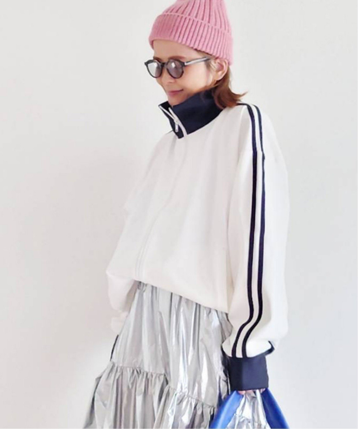 【ノッチ/notch】の【 notch. by yui 】トラックジャケット インテリア・キッズ・メンズ・レディースファッション・服の通販 founy(ファニー) 　ファッション　Fashion　レディースファッション　Fashion for Women　アウター　Coat / Outerwear Collection　レディースジャケット・軽アウター　Jackets　春　Spring　秋　Autumn　カーゴパンツ　Cargo Pants, Utility Pants　コラボ　Collaboration, Collab　ショート　Short, Short Length　ジップ　Zip, Zipper　ジャケット　Jacket, Outerwear　スウェット / スエット　Sweatshirt, Sweatwear　セットアップ　Set-Up, Coordinated Outfit　デニム　Denim, Jeans Material　トレンド　Trend, Trending Now　定番　Standard, Basic Item　なめらか　Smooth, Silky Texture　人気　Popular, Best Seller　フェミニン　Feminine, Girly　フレア　Flare, Flared　羽織　Haori, Light Jacket　ミックス　Mix, Mixed Style　リラックス　Relax, Relaxed Fit　冬　Winter / This Winter　おすすめ　Recommended / Our Picks　オフホワイト|ID: prp329100004677987 ipo3291000000033796426