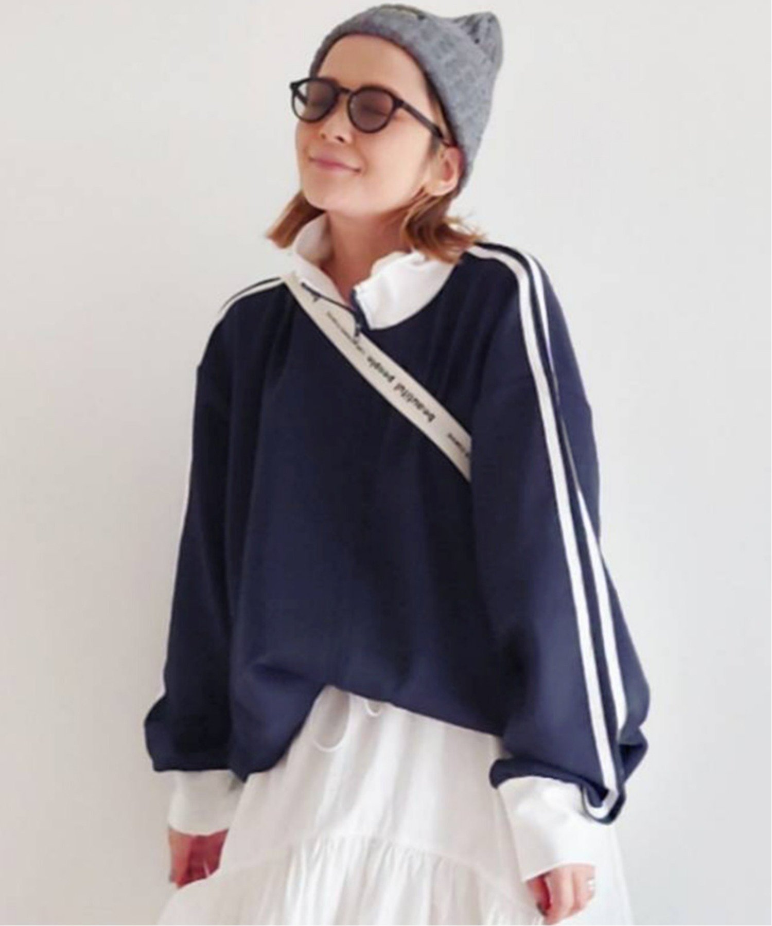【ノッチ/notch】の【 notch. by yui 】トラックジャケット インテリア・キッズ・メンズ・レディースファッション・服の通販 founy(ファニー) 　ファッション　Fashion　レディースファッション　Fashion for Women　アウター　Coat / Outerwear Collection　レディースジャケット・軽アウター　Jackets　春　Spring　秋　Autumn　カーゴパンツ　Cargo Pants, Utility Pants　コラボ　Collaboration, Collab　ショート　Short, Short Length　ジップ　Zip, Zipper　ジャケット　Jacket, Outerwear　スウェット / スエット　Sweatshirt, Sweatwear　セットアップ　Set-Up, Coordinated Outfit　デニム　Denim, Jeans Material　トレンド　Trend, Trending Now　定番　Standard, Basic Item　なめらか　Smooth, Silky Texture　人気　Popular, Best Seller　フェミニン　Feminine, Girly　フレア　Flare, Flared　羽織　Haori, Light Jacket　ミックス　Mix, Mixed Style　リラックス　Relax, Relaxed Fit　冬　Winter / This Winter　おすすめ　Recommended / Our Picks　マジョリカB|ID: prp329100004677987 ipo3291000000033796430