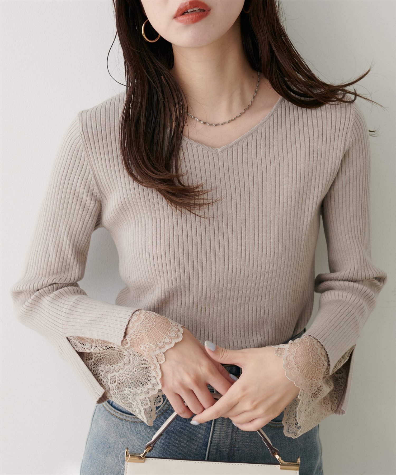 【ナチュラルクチュール/natural couture】の前後2WAY袖口レースリブニット インテリア・キッズ・メンズ・レディースファッション・服の通販 founy(ファニー) 　ファッション　Fashion　レディースファッション　Fashion for Women　トップス・カットソー　Cut & Sew Tops　ニット　Knit Tops & Sweaters　シンプル　Simple, Minimal　デニム　Denim, Jeans Material　人気　Popular, Best Seller　リブニット　Rib Knit, Ribbed Knit　レース　Lace, Lace Fabric　冬　Winter / This Winter　おすすめ　Recommended / Our Picks　ビジネス 仕事 通勤　Business / Work / Commuting　2025年　2025　2025-2026秋冬・A/W　Autumn/Winter 2025–26 AW25–26　グレー|ID: prp329100004678065 ipo3291000000033796802