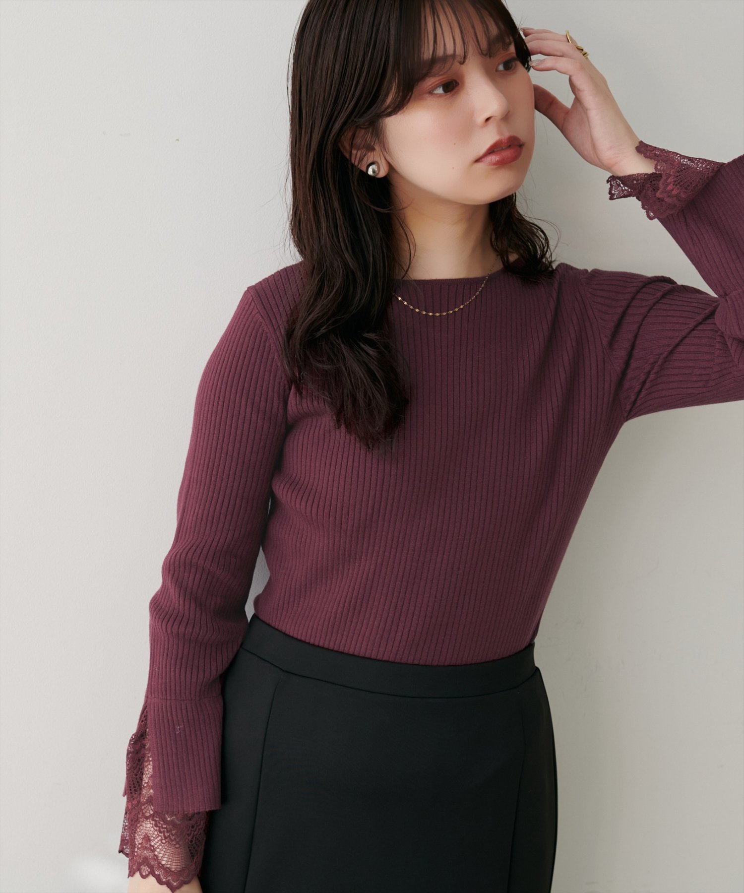 【ナチュラルクチュール/natural couture】の前後2WAY袖口レースリブニット インテリア・キッズ・メンズ・レディースファッション・服の通販 founy(ファニー) 　ファッション　Fashion　レディースファッション　Fashion for Women　トップス・カットソー　Cut & Sew Tops　ニット　Knit Tops & Sweaters　シンプル　Simple, Minimal　デニム　Denim, Jeans Material　人気　Popular, Best Seller　リブニット　Rib Knit, Ribbed Knit　レース　Lace, Lace Fabric　冬　Winter / This Winter　おすすめ　Recommended / Our Picks　ビジネス 仕事 通勤　Business / Work / Commuting　2025年　2025　2025-2026秋冬・A/W　Autumn/Winter 2025–26 AW25–26　ボルドー|ID: prp329100004678065 ipo3291000000033796813