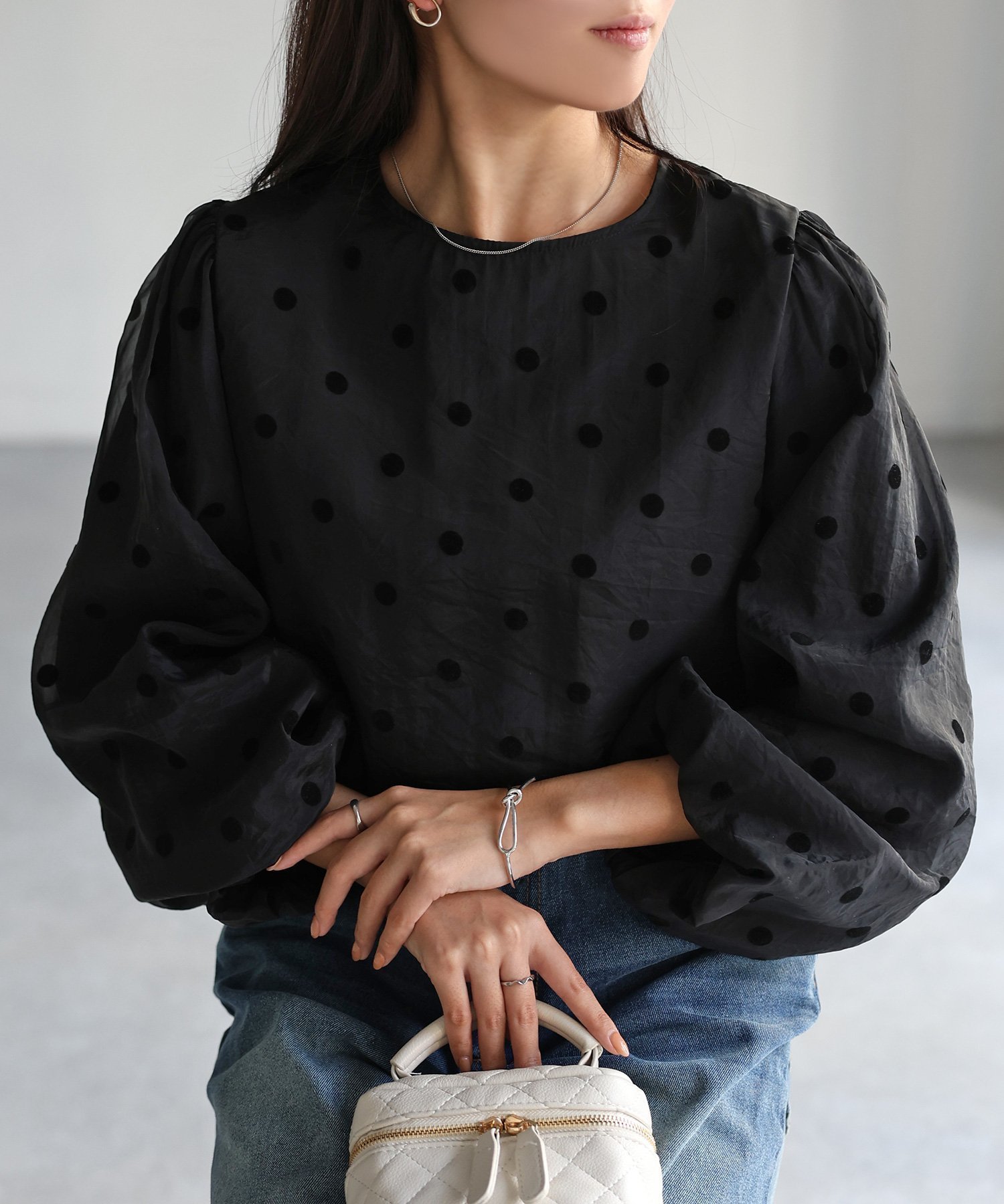 【リベリー/Riberry】のワッシャーシアーフロッキードットブラウス インテリア・キッズ・メンズ・レディースファッション・服の通販 founy(ファニー) 　ファッション　Fashion　レディースファッション　Fashion for Women　トップス・カットソー　Cut & Sew Tops　シャツ・ブラウス・オフィスカジュアル　Elegant Blouses & Button-Ups　オーガンジー　Organza Fabric　カーゴパンツ　Cargo Pants, Utility Pants　軽量　Lightweight, Ultra Light　シアー　Sheer, See-Through　スリーブ　Sleeve, Long Sleeve / Short Sleeve　デニム　Denim, Jeans Material　トレンド　Trend, Trending Now　ドット　Polka Dot, Dot Pattern　フォーマル　Formal, Dressy　おすすめ　Recommended / Our Picks　エレガント 上品　Elegant　ブラック|ID: prp329100004678209 ipo3291000000033797590