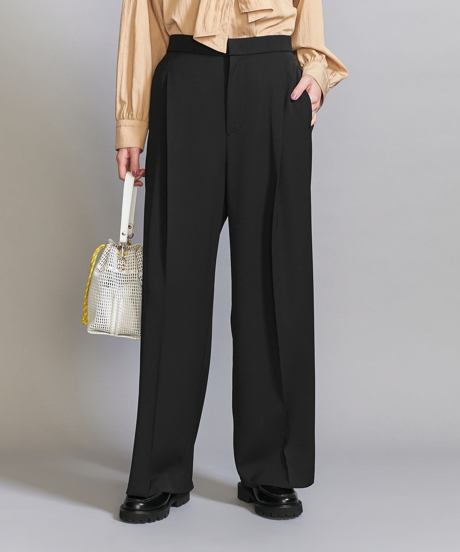 【ビューティ&ユース ユナイテッドアローズ/BEAUTY&YOUTH / UNITED ARROWS】の【WEB限定 Wardrobe DAILY MINIMAL】ダブルクロス タックワイドストレートパンツ -ウォッシャブル- インテリア・キッズ・メンズ・レディースファッション・服の通販 founy(ファニー) 　ファッション　Fashion　レディースファッション　Fashion for Women　パンツ　Pants & Trousers　ウォッシャブル　Machine Washable　オケージョン　Occasion Wear　シンプル　Simple, Minimal　ジャケット　Jacket, Outerwear　スウェット / スエット　Sweatshirt, Sweatwear　ストレート　Straight, Straight Cut　セットアップ　Set-Up, Coordinated Outfit　とろみ　Fluid, Flowy Fabric　ダブル　Double, Double-Breasted　フロント　Front, Front Design　ベスト　Vest, Waistcoat　ボトム　Bottoms, Lower Wear　ワイド　Wide, Wide Fit　おすすめ　Recommended / Our Picks　エレガント 上品　Elegant　ビジネス 仕事 通勤　Business / Work / Commuting　BLACK|ID: prp329100004678258 ipo3291000000034507164