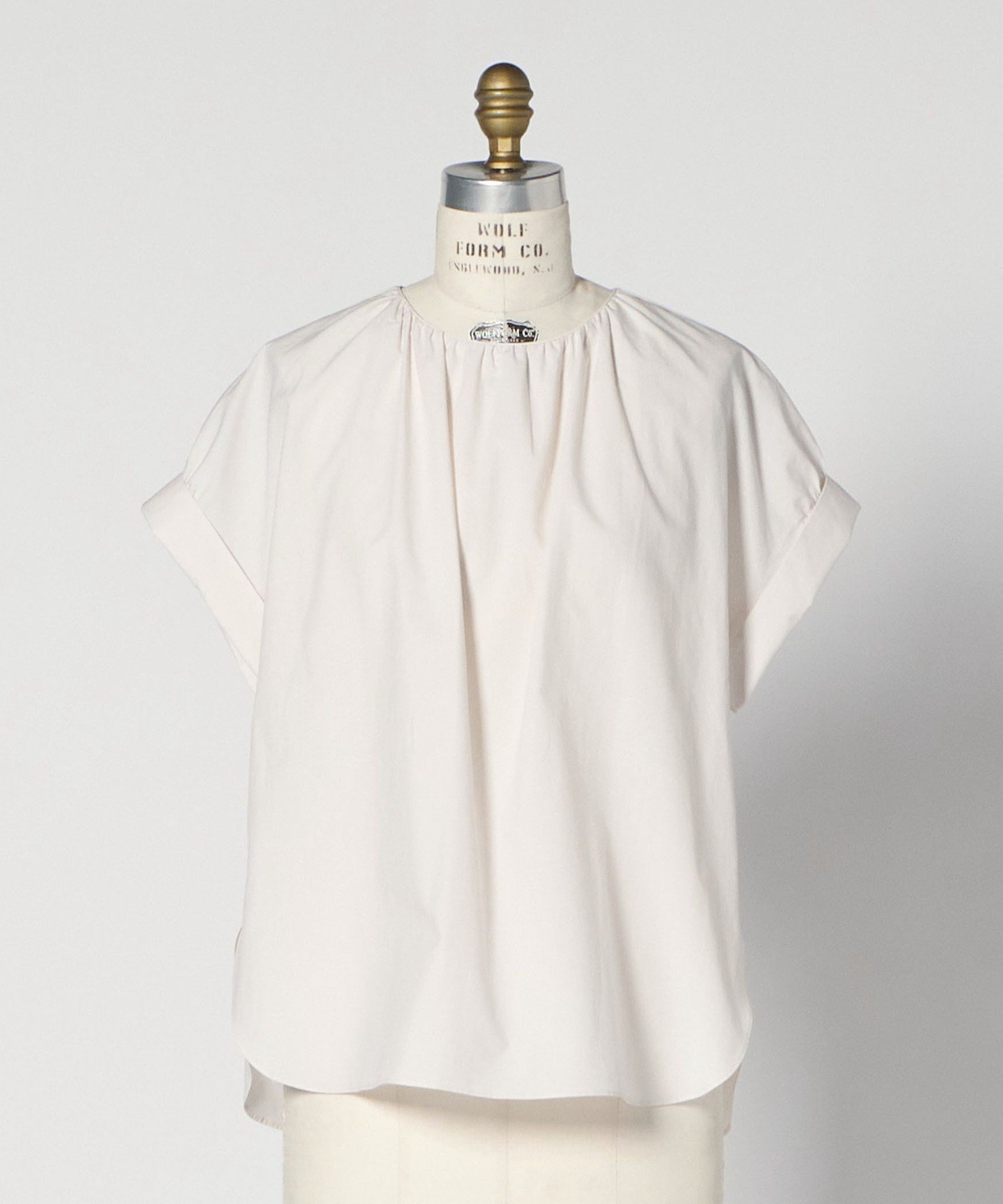 【ドゥロワー/DRAWER】のM.SUMMER3 バックスリットブラウス(CREAM) 人気、トレンドファッション・服の通販 founy(ファニー) 　ファッション　Fashion　レディースファッション　Fashion for Women　トップス・カットソー　Cut & Sew Tops　シャツ・ブラウス・オフィスカジュアル　Elegant Blouses & Button-Ups　バッグ　Bags　カフス　Cuff Design　ギャザー　Gathered, Ruffled　シンプル　Simple, Minimal　スリット　Slit, Slit Detail　フォルム　Silhouette, Form　ワイド　Wide, Wide Fit　夏　Summer　 other-1|ID: prp329100004678275 ipo3291000000033797914