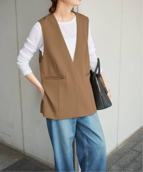 【スピック&スパン/Spick & Span】のTWカルゼVネックベスト 人気、トレンドファッション・服の通販 founy(ファニー) ファッション Fashion レディースファッション Fashion for Women アウター Coat / Outerwear Collection トップス・カットソー Cut & Sew Tops ベスト&ジレ / 重ね着スタイル Vests & Gilets Vネックトップス V-Neck Tops / V-Cut Neckline Shirts おすすめ Recommended / Our Picks インナー Innerwear シンプル Simple, Minimal セットアップ Set-Up, Coordinated Outfit タンク Tank Top, Sleeveless Top トレンド Trend, Trending Now ノースリーブ Sleeveless, No-Sleeve ベスト Vest, Waistcoat リラックス Relax, Relaxed Fit |ID:prp329100004678319
