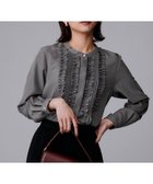 【アンタイトル/UNTITLED】の【UVケア/吸水速乾/通勤】フリルサテンブラウス 人気、トレンドファッション・服の通販 founy(ファニー) ファッション Fashion レディースファッション Fashion for Women トップス・カットソー Cut & Sew Tops シャツ・ブラウス・オフィスカジュアル Elegant Blouses & Button-Ups インナー Innerwear カーディガン Cardigan, Knitwear サテン Satin, Glossy Fabric ジャケット Jacket, Outerwear フリル Frill, Ruffle フロント Front, Front Design メタル Metal, Metal Parts エレガント 上品 Elegant 吸水 Absorbent, Quick-Dry ビジネス 仕事 通勤 Business / Work / Commuting thumbnail チャコールグレー|ID: prp329100004678325 ipo3291000000033902507