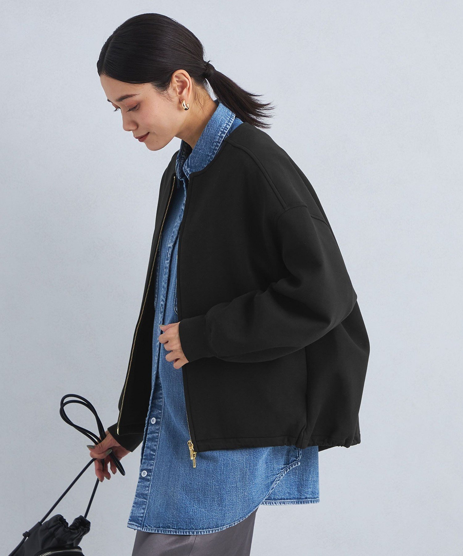 【ユナイテッドアローズ/UNITED ARROWS】のダンボール ジップ ブルゾン インテリア・キッズ・メンズ・レディースファッション・服の通販 founy(ファニー) 　ファッション　Fashion　レディースファッション　Fashion for Women　アウター　Coat / Outerwear Collection　ブルゾンジャケット・スポーティアウター　Blouson Jackets　おすすめ　Recommended / Our Picks　カットソー　Cut and Sewn Top　カーディガン　Cardigan, Knitwear　ジップ　Zip, Zipper　スウェット / スエット　Sweatshirt, Sweatwear　トレーナー　Sweatshirt, Trainer　ドローストリング　Drawstring, Pull Cord　フォルム　Silhouette, Form　フレア　Flare, Flared　ブルゾン　Blouson, Bomber Jacket　ワイド　Wide, Wide Fit　エレガント 上品　Elegant　冬　Winter / This Winter　春　Spring　秋　Autumn　BLACK|ID: prp329100004678467 ipo3291000000033798911