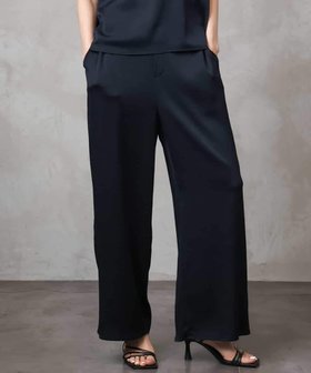 【ミッシェルクラン/MICHEL KLEIN】のセットアップ対応 サテンワイドパンツ 人気、トレンドファッション・服の通販 founy(ファニー) ファッション Fashion レディースファッション Fashion for Women セットアップ Matching Sets レディースパンツ・ボトムス Pants & Trousers / Bottoms ヴィンテージ Vintage Style 洗える Machine Washable ギャザー Gathered, Ruffled サテン Satin, Glossy Fabric サマー Summer, Summer Style シンプル Simple, Minimal ストレッチ Stretch, Stretchy Fabric セットアップ Set-Up, Coordinated Outfit ポケット Pocket, Pocket Detail リラックス Relax, Relaxed Fit ワイド Wide, Wide Fit おすすめ Recommended / Our Picks |ID:prp329100004678495