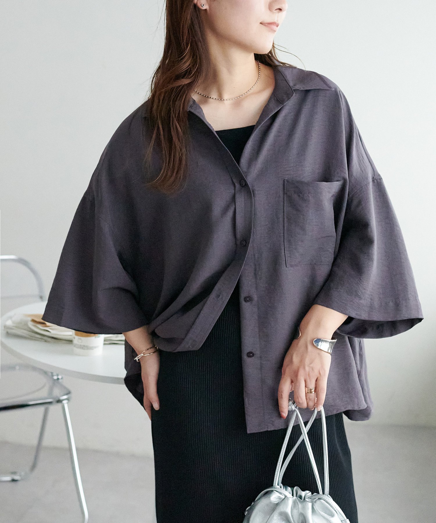 【ディスコート/Discoat】の【新色追加!/WEB限定】ビッグシャツ インテリア・キッズ・メンズ・レディースファッション・服の通販 founy(ファニー) 　ファッション　Fashion　レディースファッション　Fashion for Women　トップス・カットソー　Cut & Sew Tops　シャツ・ブラウス・オフィスカジュアル　Elegant Blouses & Button-Ups　ショルダー　Shoulder, Shoulder Strap　シンプル　Simple, Minimal　ドロップ　Drop Shoulder, Dropped Style　ビッグ　Big, Oversized　ポケット　Pocket, Pocket Detail　夏　Summer　チャコールグレー|ID: prp329100004678510 ipo3291000000033799150