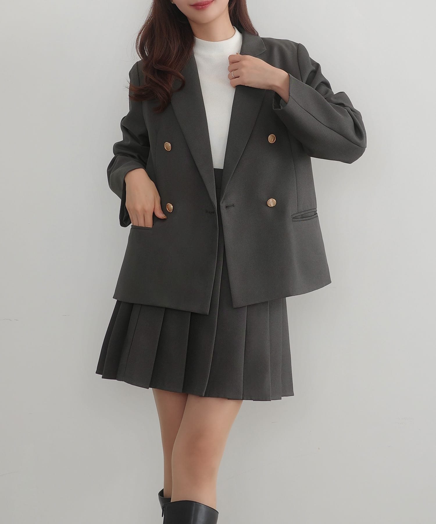 【ジュノア/JUNOAH】のセネア テーラードジャケット+スカート インテリア・キッズ・メンズ・レディースファッション・服の通販 founy(ファニー) 　ファッション　Fashion　レディースファッション　Fashion for Women　アウター　Coat / Outerwear Collection　レディースジャケット・軽アウター　Jackets　テーラードジャケット / 通勤・きれいめスタイル　Tailored Jackets & Blazers　ジャケット　Jacket, Outerwear　ダークグレー|ID: prp329100004678594 ipo3291000000033799516