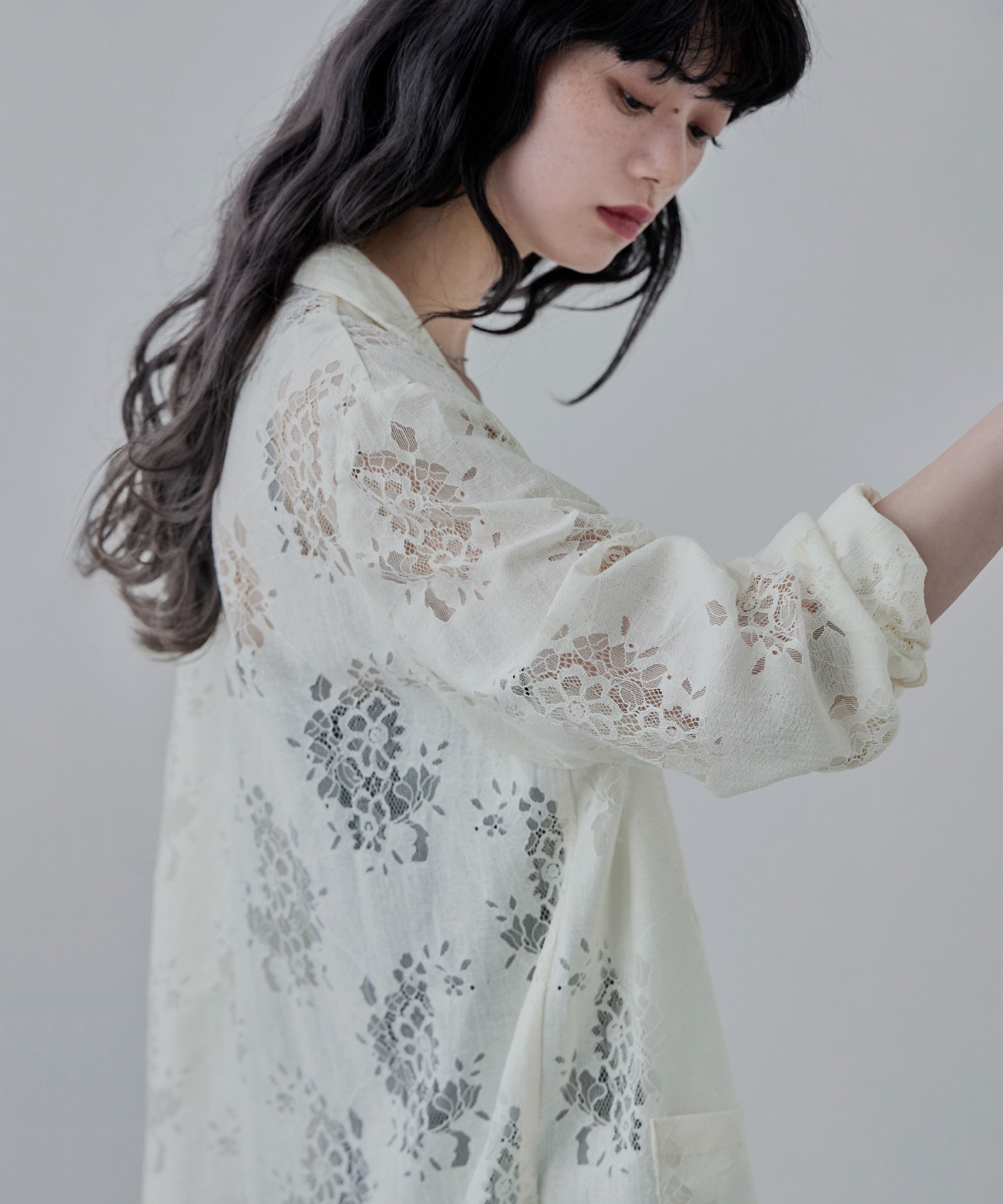 【ビーフラット/bflat】のフラワーレーステーラードジャケット インテリア・キッズ・メンズ・レディースファッション・服の通販 founy(ファニー) 　ファッション　Fashion　レディースファッション　Fashion for Women　アウター　Coat / Outerwear Collection　レディースジャケット・軽アウター　Jackets　テーラードジャケット / 通勤・きれいめスタイル　Tailored Jackets & Blazers　アクセサリー　Fashion Accessories　インナー　Innerwear　シンプル　Simple, Minimal　ジャケット　Jacket, Outerwear　トレンド　Trend, Trending Now　長袖　Long Sleeve, Full Sleeve　フラワー　Flower, Floral　フロント　Front, Front Design　ポケット　Pocket, Pocket Detail　レース　Lace, Lace Fabric　おすすめ　Recommended / Our Picks　アイボリー|ID: prp329100004678675 ipo3291000000033799855