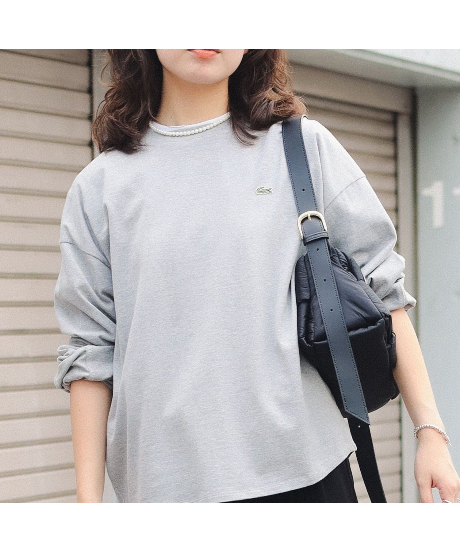 【ビーミングライフストアバイビームス/B:MING LIFE STORE by BEAMS】の【別注】LACOSTE / ロングスリーブ クルーネック Tシャツ 25AW 秋冬 ロングシーズン ロンT 着回し カジュアル インテリア・キッズ・メンズ・レディースファッション・服の通販 founy(ファニー) 　ファッション　Fashion　レディースファッション　Fashion for Women　トップス・カットソー　Cut & Sew Tops　シャツ・ブラウス・オフィスカジュアル　Elegant Blouses & Button-Ups　ロングTシャツ・Tシャツ　Longline T-Shirts & Tees　インナー　Innerwear　秋　Autumn　カーディガン　Cardigan, Knitwear　シンプル　Simple, Minimal　ジャケット　Jacket, Outerwear　スウェット / スエット　Sweatshirt, Sweatwear　スポーツ　Sports, Activewear　スリーブ　Sleeve, Long Sleeve / Short Sleeve　チェック　Check, Plaid, Tartan　デニム　Denim, Jeans Material　定番　Standard, Basic Item　ネップ　Nepp, Slub Yarn　人気　Popular, Best Seller　ハイネック　High Neck, Mock Neck　バランス　Balance, Style Balance　ビッグ　Big, Oversized　フィット　Fit, Slim Fit　フェイク　Faux, Fake　フォルム　Silhouette, Form　フランス　France, French　プリーツ　Pleats, Pleated　ベスト　Vest, Waistcoat　ポケット　Pocket, Pocket Detail　ポロシャツ　Polo Shirt, Collared Tee　別注　Limited Edition, Custom Order　GREY|ID: prp329100004678710 ipo3291000000034111368
