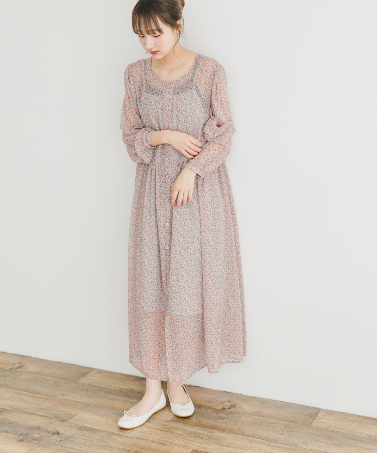 【アイテムズアーバンリサーチ/ITEMS URBAN RESEARCH】のフラワープリントシフォンワンピース インテリア・キッズ・メンズ・レディースファッション・服の通販 founy(ファニー) 　ファッション　Fashion　レディースファッション　Fashion for Women　ワンピース　Dresses　2025年　2025　2025春夏・S/S　Spring/Summer 2025 SS25　インナー　Innerwear　エレガント 上品　Elegant　オレンジ　Orange　シフォン　Chiffon, Lightweight Fabric　フラワー　Flower, Floral　夏　Summer　S/S・春夏　SS, Spring/Summer, Warm Season　ORG|ID: prp329100004678853 ipo3291000000033800933