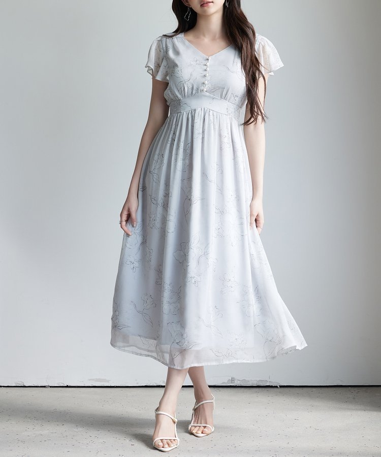【セゾンドパピヨン/SAISON DE PAPILLON】のふんわり花柄シフォンロングワンピース インテリア・キッズ・メンズ・レディースファッション・服の通販 founy(ファニー) 　ファッション　Fashion　レディースファッション　Fashion for Women　ワンピース　Dresses　シフォン　Chiffon, Lightweight Fabric　スリーブ　Sleeve, Long Sleeve / Short Sleeve　パール　Pearl, Pearl Accent　フェミニン　Feminine, Girly　フレア　Flare, Flared　フレンチ　French, French Style　フロント　Front, Front Design　プリント　Print, Printed Pattern　ロング　Long, Long-Length　エレガント 上品　Elegant　グレー|ID: prp329100004678917 ipo3291000000033801299