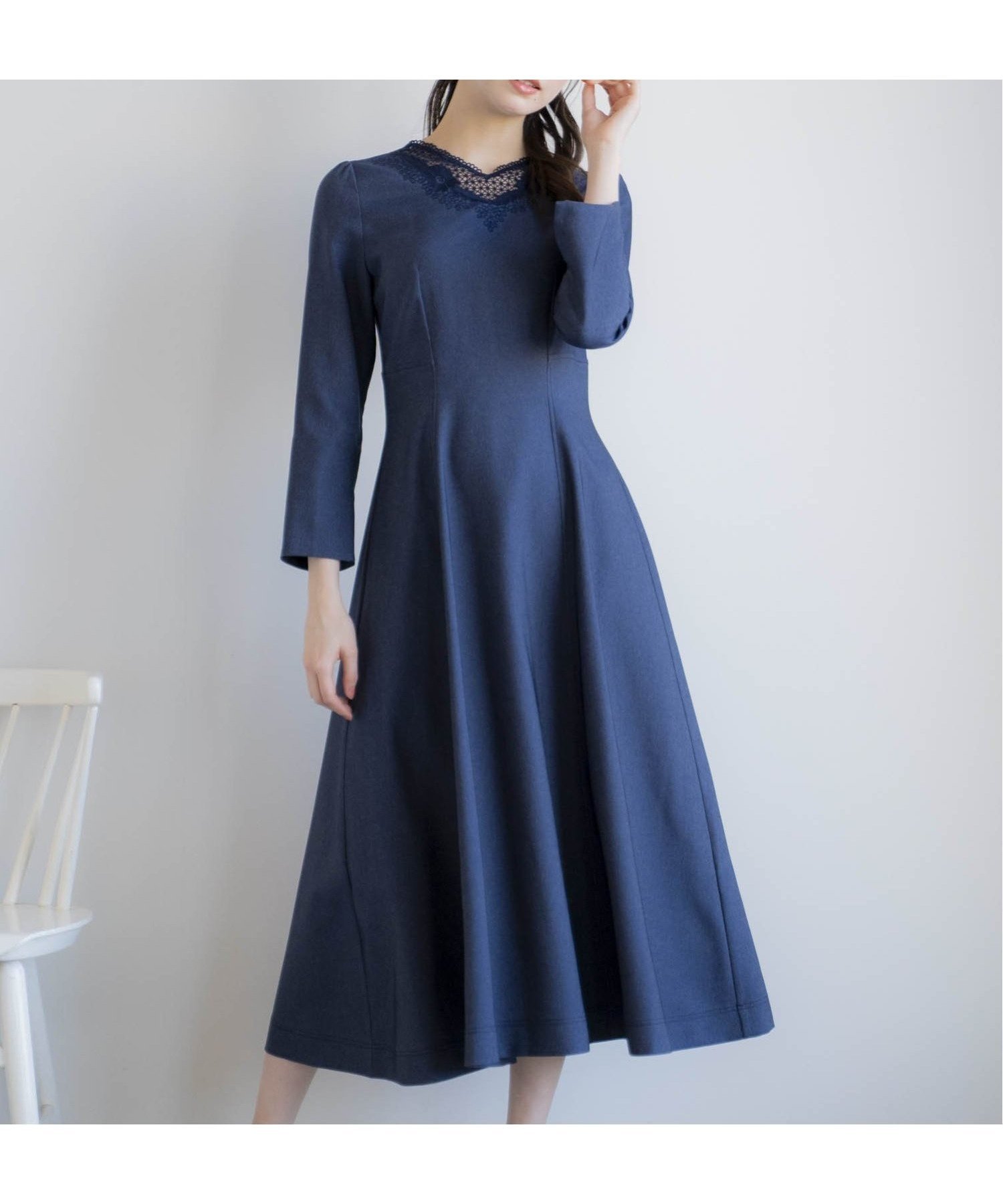 【ノエラ/Noela】のレースネックデザインワンピ インテリア・キッズ・メンズ・レディースファッション・服の通販 founy(ファニー) 　ファッション　Fashion　レディースファッション　Fashion for Women　ワンピース　Dresses　おすすめ　Recommended / Our Picks　ポケット　Pocket, Pocket Detail　レース　Lace, Lace Fabric　インディゴ|ID: prp329100004678952 ipo3291000000033801468