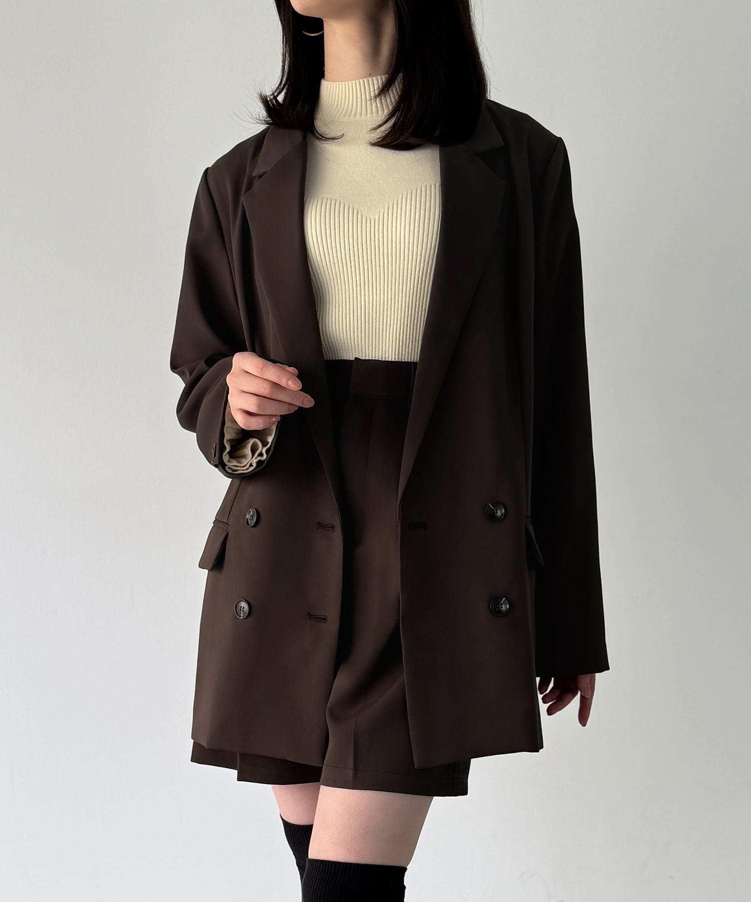 【ジュノア/JUNOAH】のバックリボンテーラードジャケット+ショートパンツSET インテリア・キッズ・メンズ・レディースファッション・服の通販 founy(ファニー) 　ファッション　Fashion　レディースファッション　Fashion for Women　アウター　Coat / Outerwear Collection　レディースジャケット・軽アウター　Jackets　テーラードジャケット / 通勤・きれいめスタイル　Tailored Jackets & Blazers　セットアップ　Matching Sets　レディースパンツ・ボトムス　Pants & Trousers / Bottoms　パンツ　Pants & Trousers　ショートパンツ・ハーフパンツ　High-Waisted & Relaxed Shorts　ショート　Short, Short Length　ジャケット　Jacket, Outerwear　ダークブラウン|ID: prp329100004681186 ipo3291000000033810674