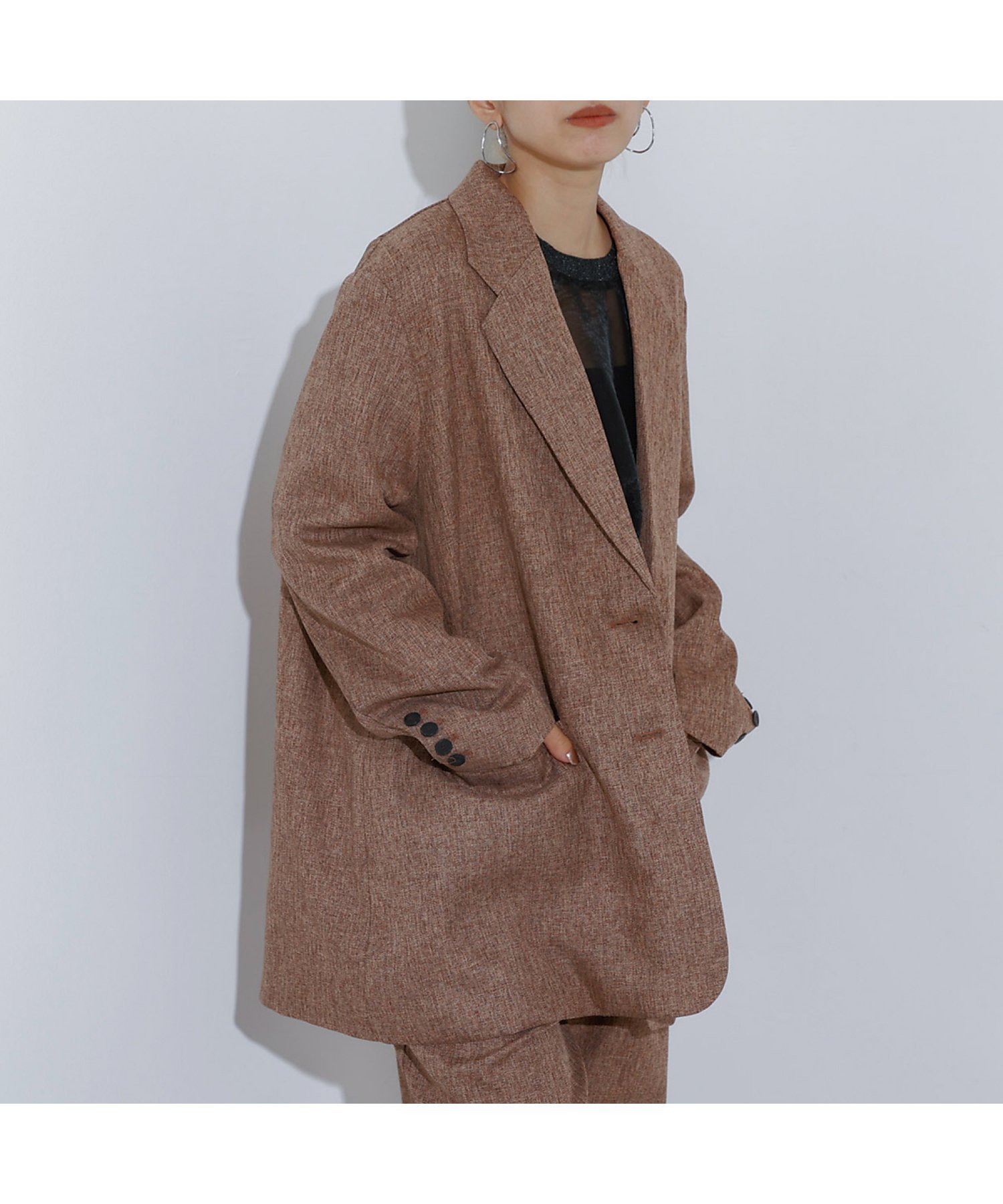 【ノミネ/NOMINE】の【ユニセックス】オーバーサイズ シャーク テーラードジャケット インテリア・キッズ・メンズ・レディースファッション・服の通販 founy(ファニー) 　ファッション　Fashion　レディースファッション　Fashion for Women　アウター　Coat / Outerwear Collection　レディースジャケット・軽アウター　Jackets　テーラードジャケット / 通勤・きれいめスタイル　Tailored Jackets & Blazers　おすすめ　Recommended / Our Picks　スリット　Slit, Slit Detail　バランス　Balance, Style Balance　ミックス　Mix, Mixed Style　メンズ　Men's, Menswear　エレガント 上品　Elegant　無地　Plain, Solid Color　パーシモン|ID: prp329100004681321 ipo3291000000033811338