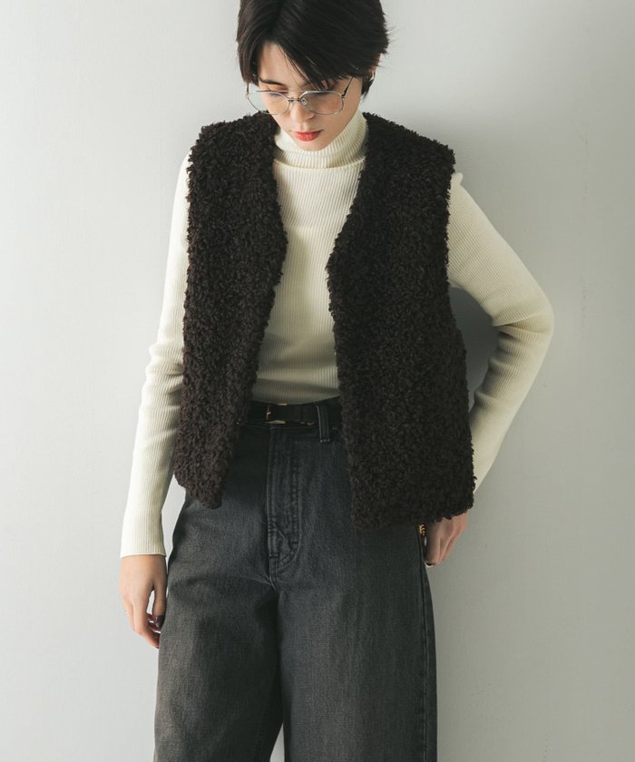 【アーバンリサーチ/URBAN RESEARCH】のECOPELカーリーファーベスト インテリア・キッズ・メンズ・レディースファッション・服の通販 founy(ファニー) https://founy.com/ ファッション Fashion レディースファッション Fashion for Women アウター Coat / Outerwear Collection トップス・カットソー Cut & Sew Tops ベスト&ジレ / 重ね着スタイル Vests & Gilets 2025年 2025 2025-2026秋冬・A/W Autumn/Winter 2025–26 AW25–26 冬 Winter / This Winter おすすめ Recommended / Our Picks カットソー Cut and Sewn Top キュプラ Cupro, Eco Fabric シンプル Simple, Minimal スマート Smart, Elegant スラックス Slacks, Dress Pants トレンド Trend, Trending Now フロント Front, Front Design ベスト Vest, Waistcoat A/W・秋冬 Autumn/Winter |ID: prp329100004681331 ipo3291000000035012404