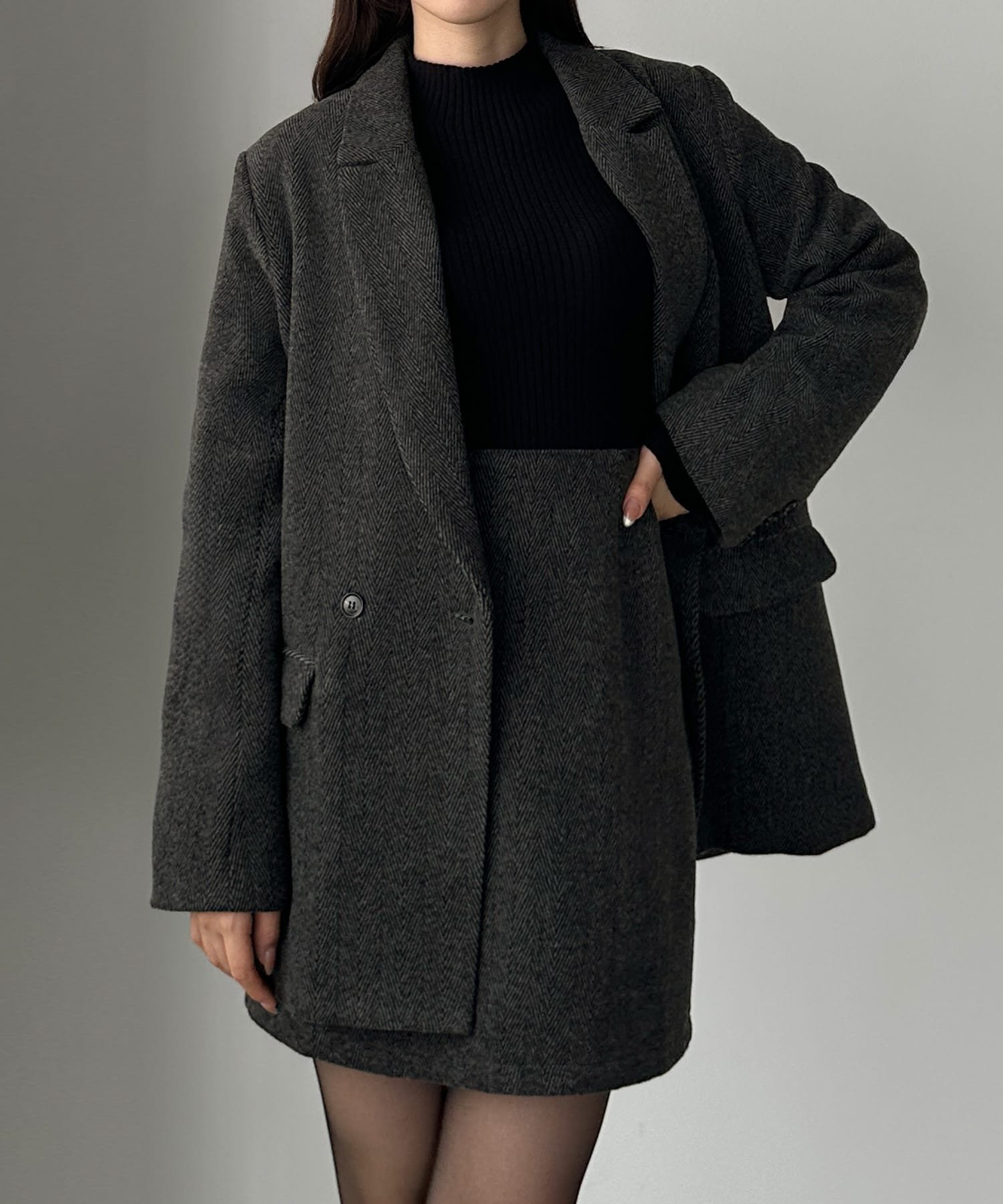 【ジュノア/JUNOAH】のLouere ヘリンボーンテーラードジャケット+ミニスカートSET(インパン付き) インテリア・キッズ・メンズ・レディースファッション・服の通販 founy(ファニー) 　ファッション　Fashion　レディースファッション　Fashion for Women　アウター　Coat / Outerwear Collection　レディースジャケット・軽アウター　Jackets　テーラードジャケット / 通勤・きれいめスタイル　Tailored Jackets & Blazers　スカート　Skirts　ミニスカート　Mini Skirts　ジャケット　Jacket, Outerwear　ミニスカート　Mini Skirt, Short Skirt　ダークグレー|ID: prp329100004681363 ipo3291000000034501021