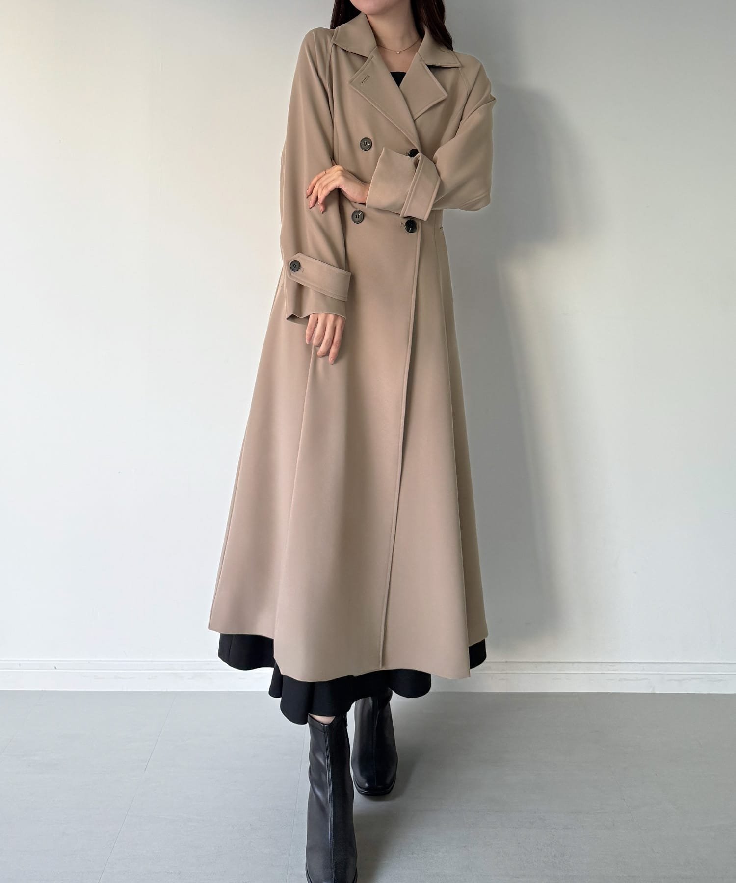 【ジュノア/JUNOAH】のmipiarl バックレースアップロングトレンチコート 人気、トレンドファッション・服の通販 founy(ファニー) 　ファッション　Fashion　レディースファッション　Fashion for Women　アウター　Coat / Outerwear Collection　コート・ロングコート・ピーコート　Long Coats, Peacoats & More　トレンチコート / 春秋の定番アウター　Trench Coats　 other-1|ID: prp329100004681393 ipo3291000000033811668