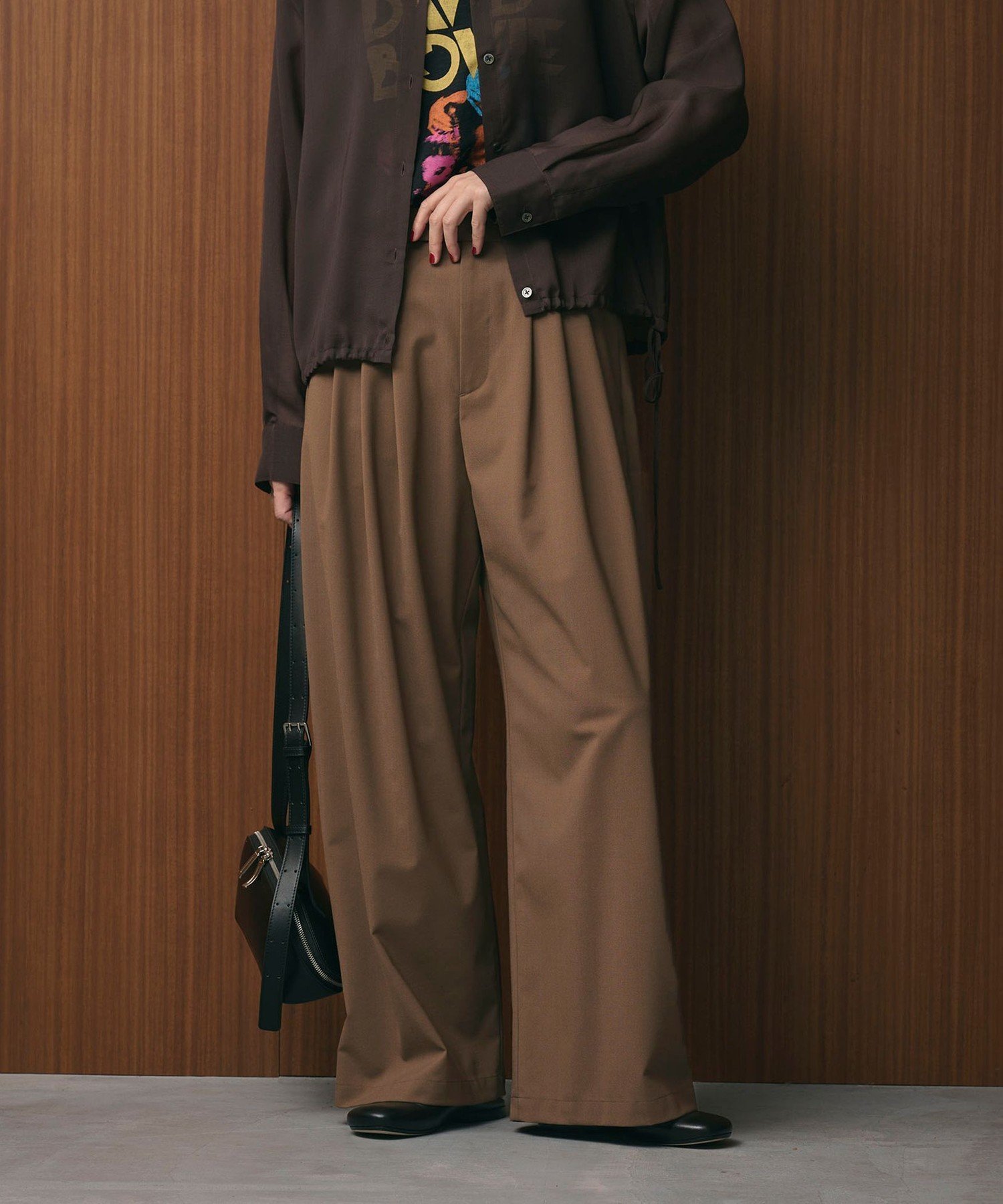 【ビューティ&ユース ユナイテッドアローズ/BEAUTY&YOUTH / UNITED ARROWS】の毛ポリエステルブレンド ワイドタックパンツ インテリア・キッズ・メンズ・レディースファッション・服の通販 founy(ファニー) 　ファッション　Fashion　レディースファッション　Fashion for Women　パンツ　Pants & Trousers　ショート　Short, Short Length　スウェット / スエット　Sweatshirt, Sweatwear　定番　Standard, Basic Item　人気　Popular, Best Seller　フロント　Front, Front Design　リラックス　Relax, Relaxed Fit　ワイド　Wide, Wide Fit　MOCA|ID: prp329100004681468 ipo3291000000033909782