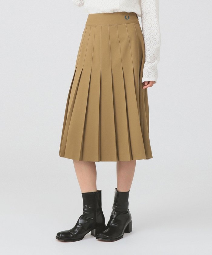 【ビームス ウイメン/BEAMS】の【別注/フレッドペリー/プリーツスカート/25AW】FRED PERRY / Tennis Pleats Skirt インテリア・キッズ・メンズ・レディースファッション・服の通販 founy(ファニー) https://founy.com/ ファッション Fashion レディースファッション Fashion for Women スカート Skirts プリーツスカート / 上品フェミニンスタイル Pleated Skirts シューズ Shoes, Footwear スニーカー Sneakers, Trainers ソックス Socks, Hosiery トレンド Trend, Trending Now バランス Balance, Style Balance プリーツ Pleats, Pleated 別注 Limited Edition, Custom Order ミドル Middle Length, Mid Height おすすめ Recommended / Our Picks エレガント 上品 Elegant |ID: prp329100004681538 ipo3291000000033812404