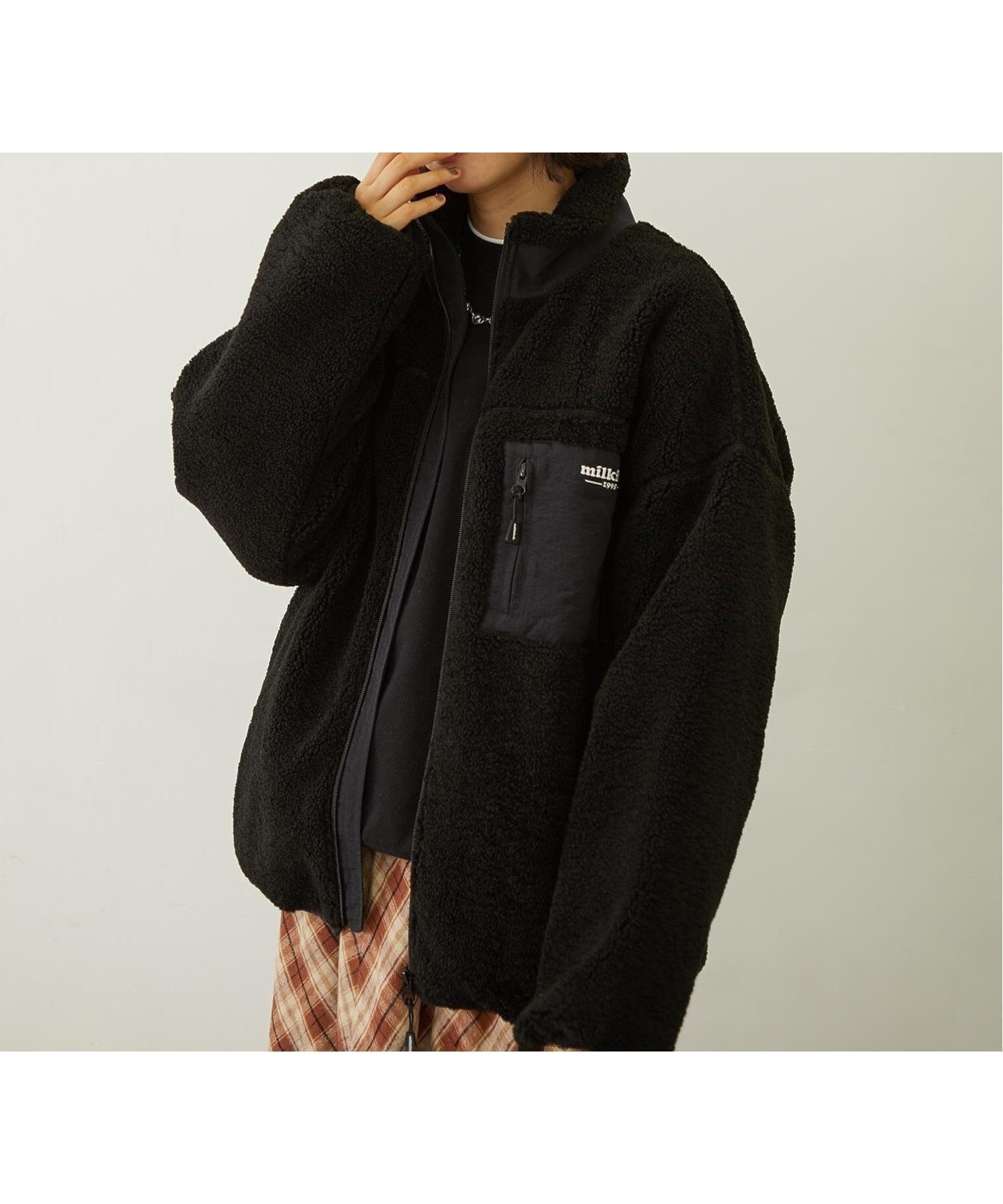 【ミルクフェド/MILKFED.】のLOGO BOA JACKET MILKFED. インテリア・キッズ・メンズ・レディースファッション・服の通販 founy(ファニー) 　ファッション　Fashion　レディースファッション　Fashion for Women　アウター　Coat / Outerwear Collection　レディースジャケット・軽アウター　Jackets　アウトドア　Outdoor Clothing　キャップ　Cap, Baseball Cap　ジャケット　Jacket, Outerwear　スニーカー　Sneakers, Trainers　トレンド　Trend, Trending Now　ポケット　Pocket, Pocket Detail　モコモコ　Fuzzy, Fluffy　人気　Popular, Best Seller　冬　Winter / This Winter　BLACK|ID: prp329100004681602 ipo3291000000034030425