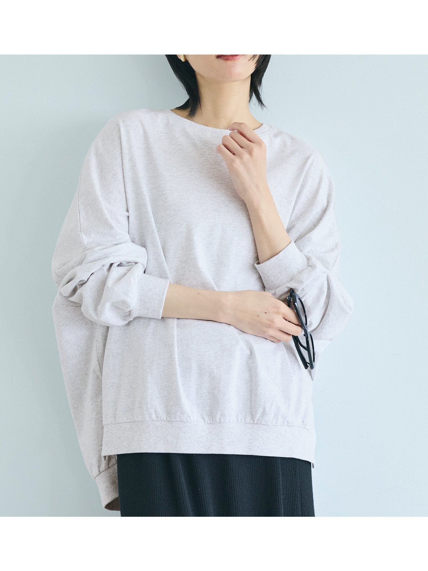 【コカ/COCA】のビッグシルエットロングTシャツ インテリア・キッズ・メンズ・レディースファッション・服の通販 founy(ファニー) 　ファッション　Fashion　レディースファッション　Fashion for Women　トップス・カットソー　Cut & Sew Tops　シャツ・ブラウス・オフィスカジュアル　Elegant Blouses & Button-Ups　ロングTシャツ・Tシャツ　Longline T-Shirts & Tees　アクセサリー　Fashion Accessories　カットソー　Cut and Sewn Top　シンプル　Simple, Minimal　ジャケット　Jacket, Outerwear　スウェット / スエット　Sweatshirt, Sweatwear　デニム　Denim, Jeans Material　長袖　Long Sleeve, Full Sleeve　ポケット　Pocket, Pocket Detail　無地　Plain, Solid Color　2025年　2025　2025-2026秋冬・A/W　Autumn/Winter 2025–26 AW25–26　Lt.gray|ID: prp329100004681695 ipo3291000000033950462