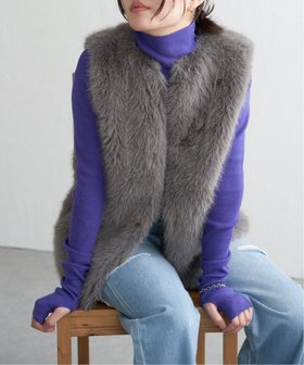 【ヴァンス エクスチェンジ/VENCE EXCHANGE】のシャギーファーベスト 人気、トレンドファッション・服の通販 founy(ファニー) ファッション Fashion レディースファッション Fashion for Women アウター Coat / Outerwear Collection トップス・カットソー Cut & Sew Tops ベスト&ジレ / 重ね着スタイル Vests & Gilets おすすめ Recommended / Our Picks カットソー Cut and Sewn Top スラックス Slacks, Dress Pants タートルネック Turtleneck, High Neck デニム Denim, Jeans Material ベスト Vest, Waistcoat ポケット Pocket, Pocket Detail 羽織 Haori, Light Jacket 軽量 Lightweight, Ultra Light |ID:prp329100004681715
