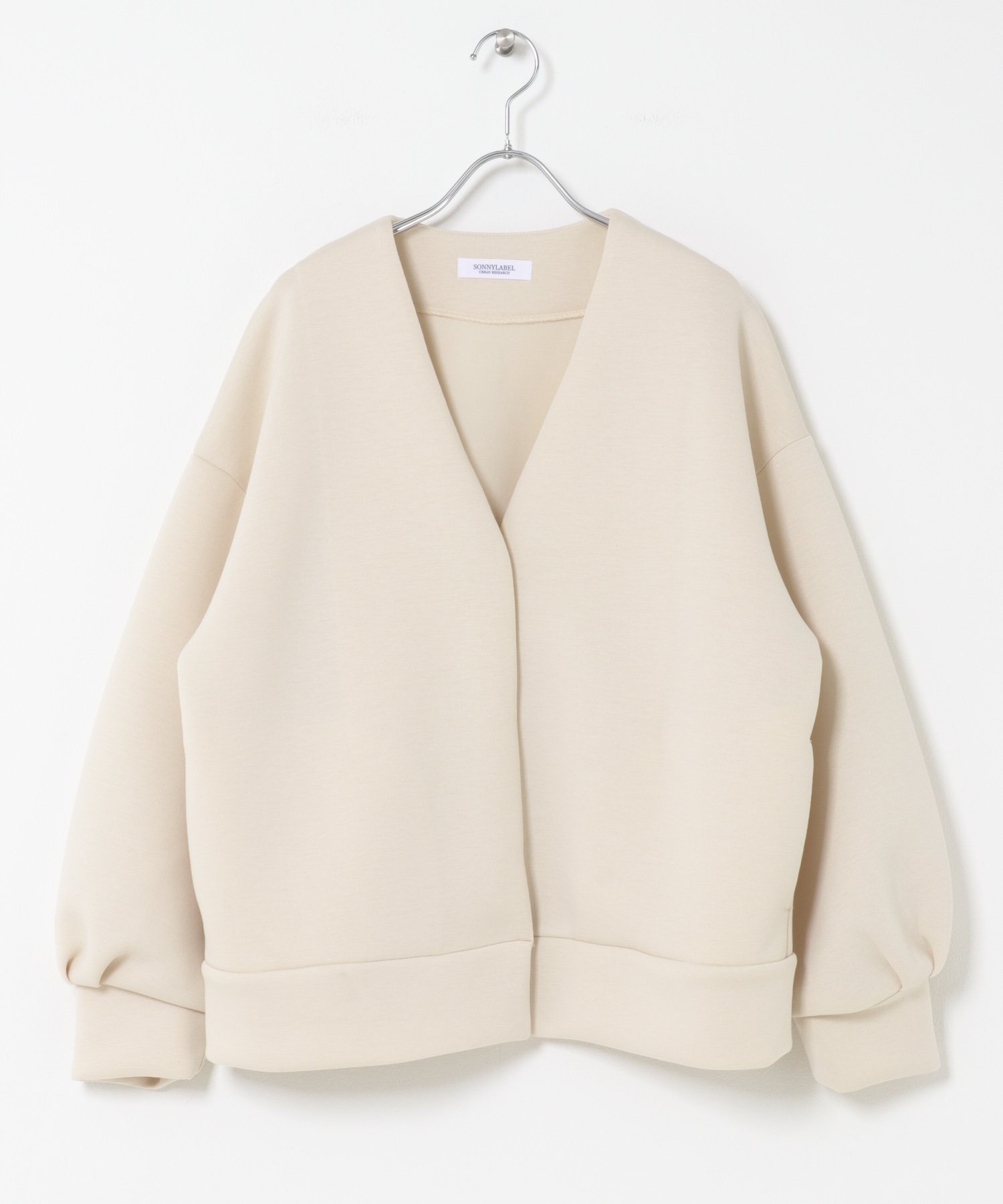 【サニーレーベル/Sonny Label / URBAN RESEARCH】の『WEB限定』ダンボールVネックカットブルゾン インテリア・キッズ・メンズ・レディースファッション・服の通販 founy(ファニー) 　ファッション　Fashion　レディースファッション　Fashion for Women　アウター　Coat / Outerwear Collection　ブルゾンジャケット・スポーティアウター　Blouson Jackets　トップス・カットソー　Cut & Sew Tops　Vネックトップス　V-Neck Tops / V-Cut Neckline Shirts　2025年　2025　2025-2026秋冬・A/W　Autumn/Winter 2025–26 AW25–26　冬　Winter / This Winter　おすすめ　Recommended / Our Picks　インナー　Innerwear　カーディガン　Cardigan, Knitwear　シンプル　Simple, Minimal　ドット　Polka Dot, Dot Pattern　ハイネック　High Neck, Mock Neck　ロング　Long, Long-Length　ワンポイント　One Point, Statement Accent　A/W・秋冬　Autumn/Winter　アイボリー|ID: prp329100004681759 ipo3291000000033813368