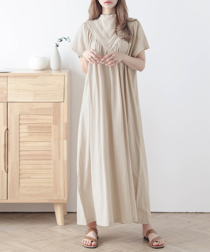 【ラジュール/Lajour】のバックリボン ハイネックワンピース インテリア・キッズ・メンズ・レディースファッション・服の通販 founy(ファニー) https://founy.com/ ファッション Fashion レディースファッション Fashion for Women ワンピース Dresses クラシカル Classical, Vintage-Inspired ハイネック High Neck, Mock Neck フェミニン Feminine, Girly フロント Front, Front Design リネン Linen, Linen Fabric リボン Ribbon, Bow ロング Long, Long-Length |ID: prp329100004682019 ipo3291000000033814681