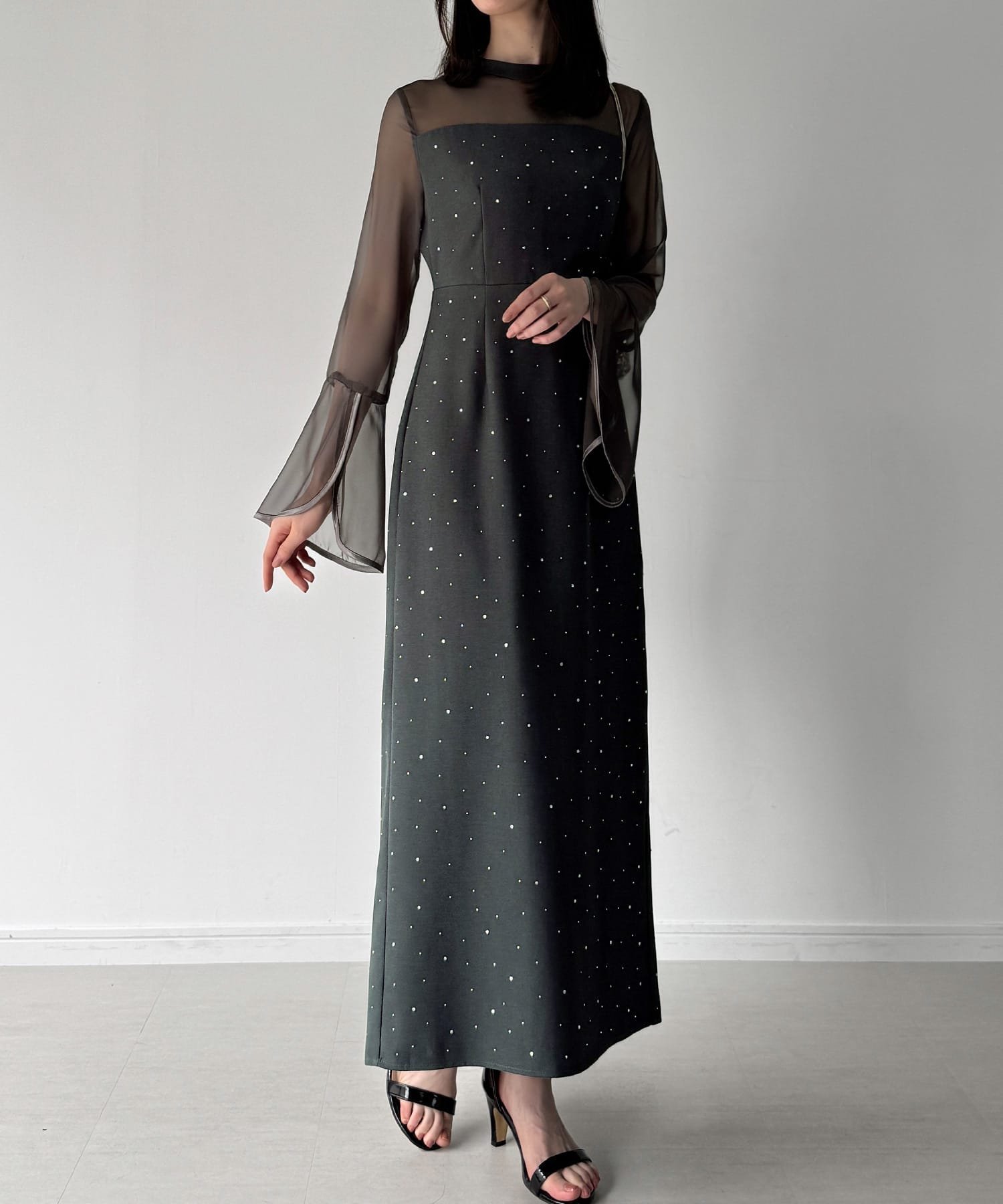 【ジュノア/JUNOAH】のベルスリーブキラキラタイトドレス インテリア・キッズ・メンズ・レディースファッション・服の通販 founy(ファニー) 　ファッション　Fashion　レディースファッション　Fashion for Women　ワンピース　Dresses　フォーマル・パーティードレス・結婚式用ドレス　Elegant & Casual Dresses　チャコール|ID: prp329100004682134 ipo3291000000033886051